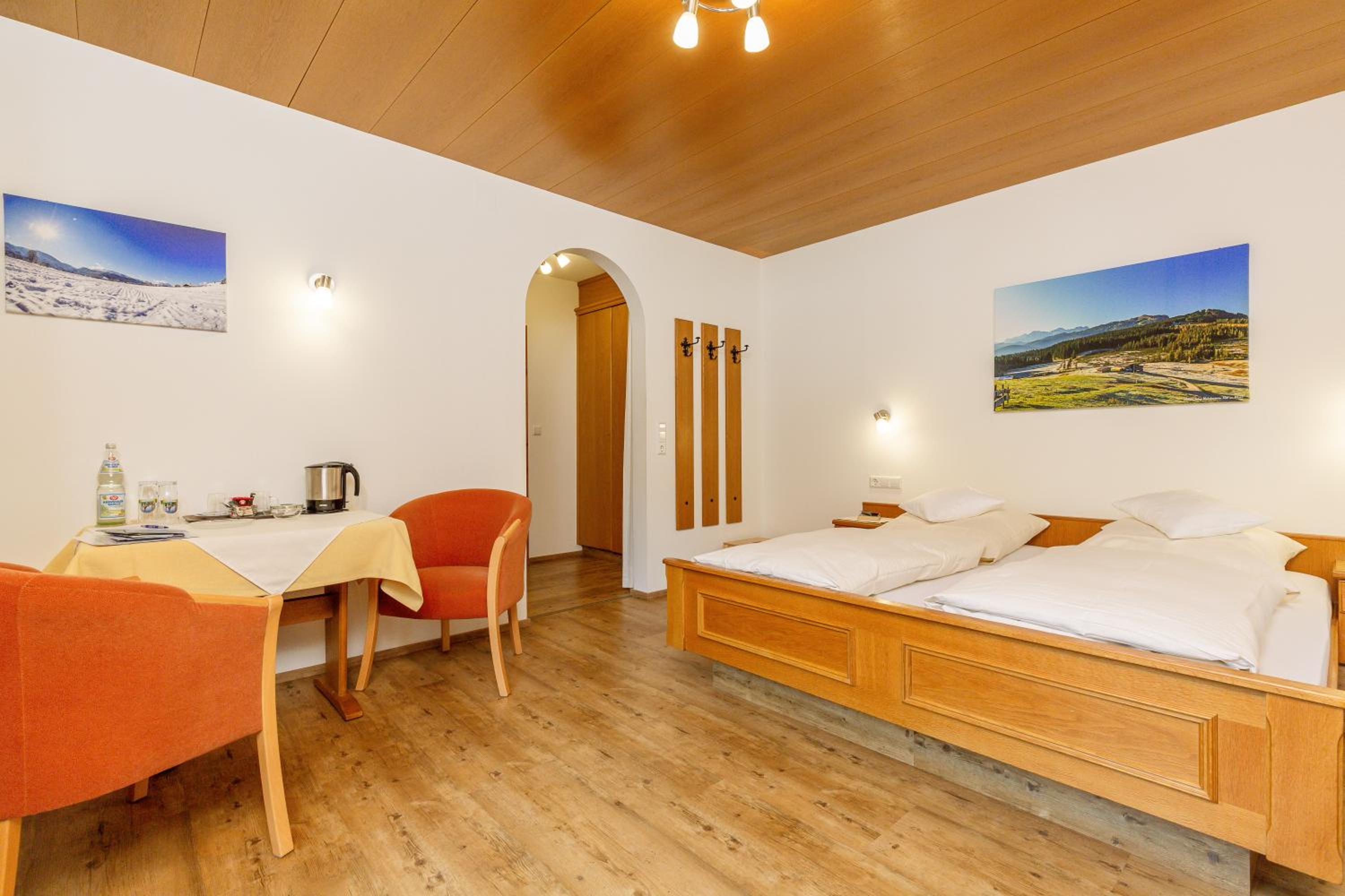 Standard Double Room photo 2