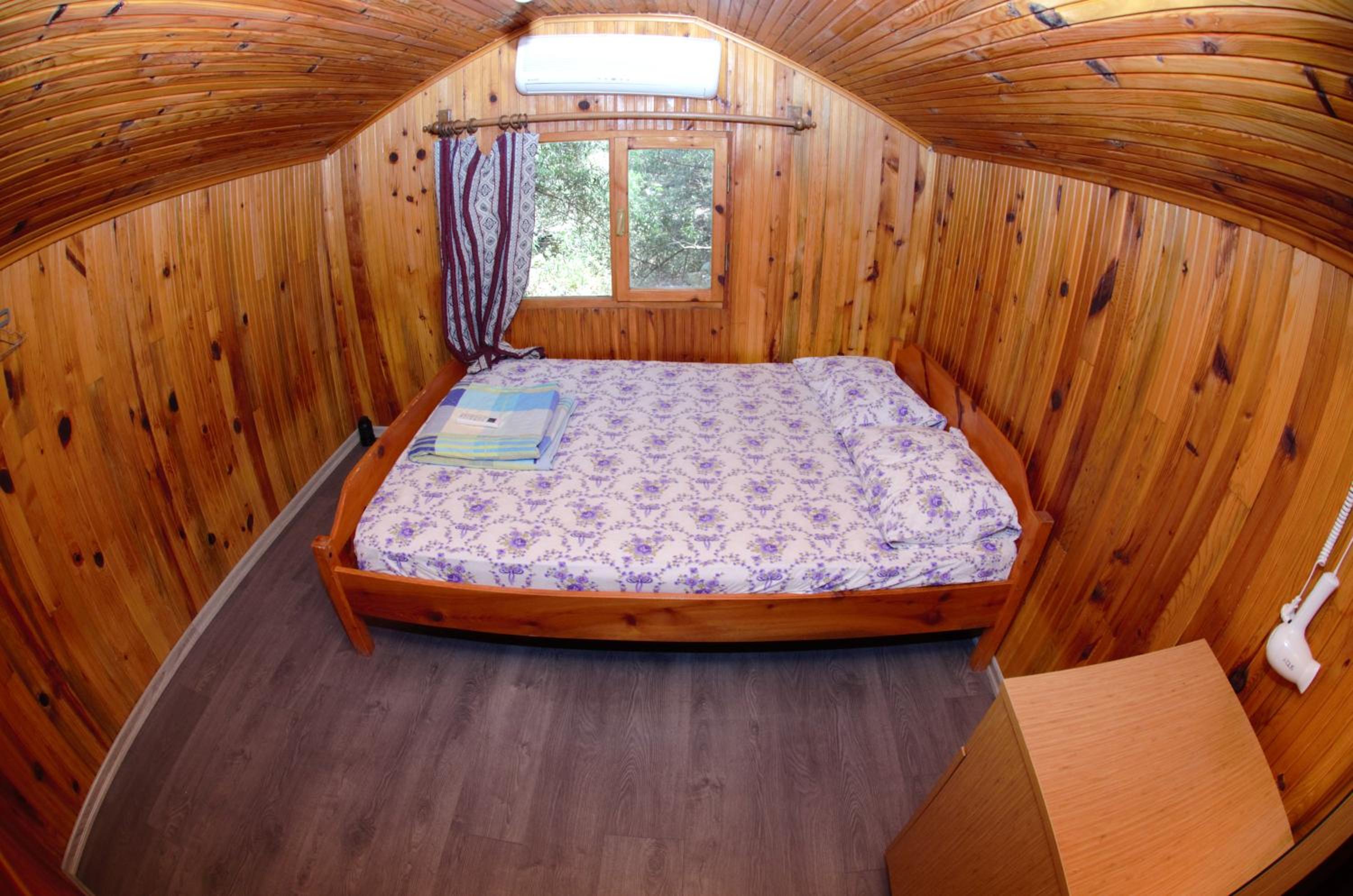 Small Standard Double Room - Photo 4