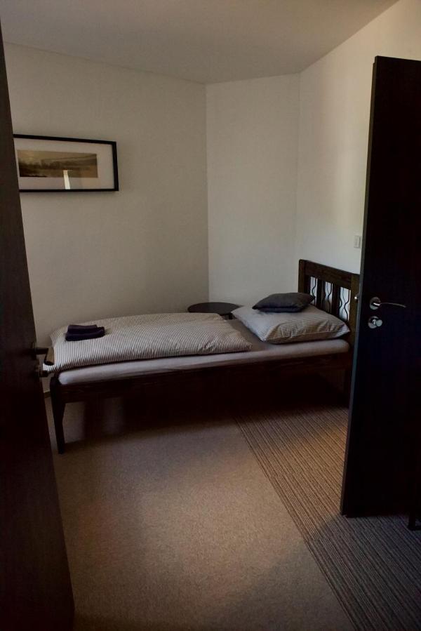 Twin Room - Photo 2