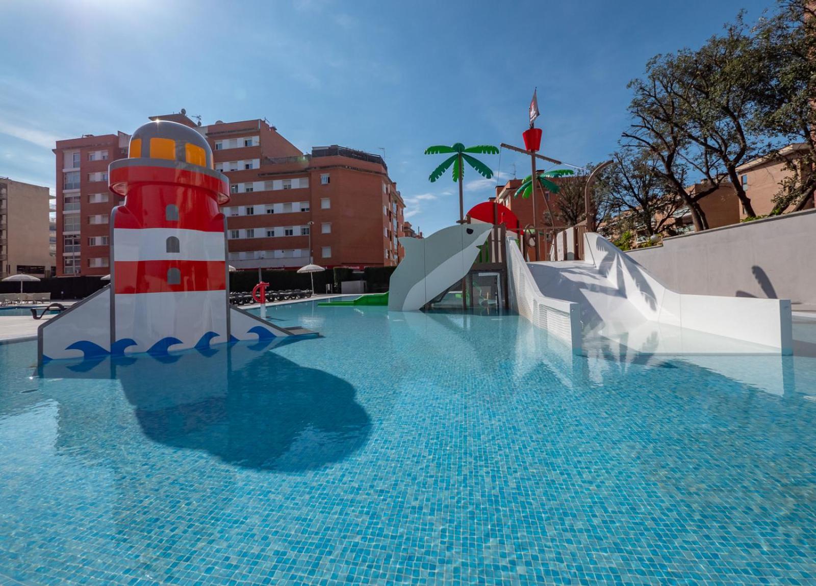 Superior Double Room with Pool View - Photo 4