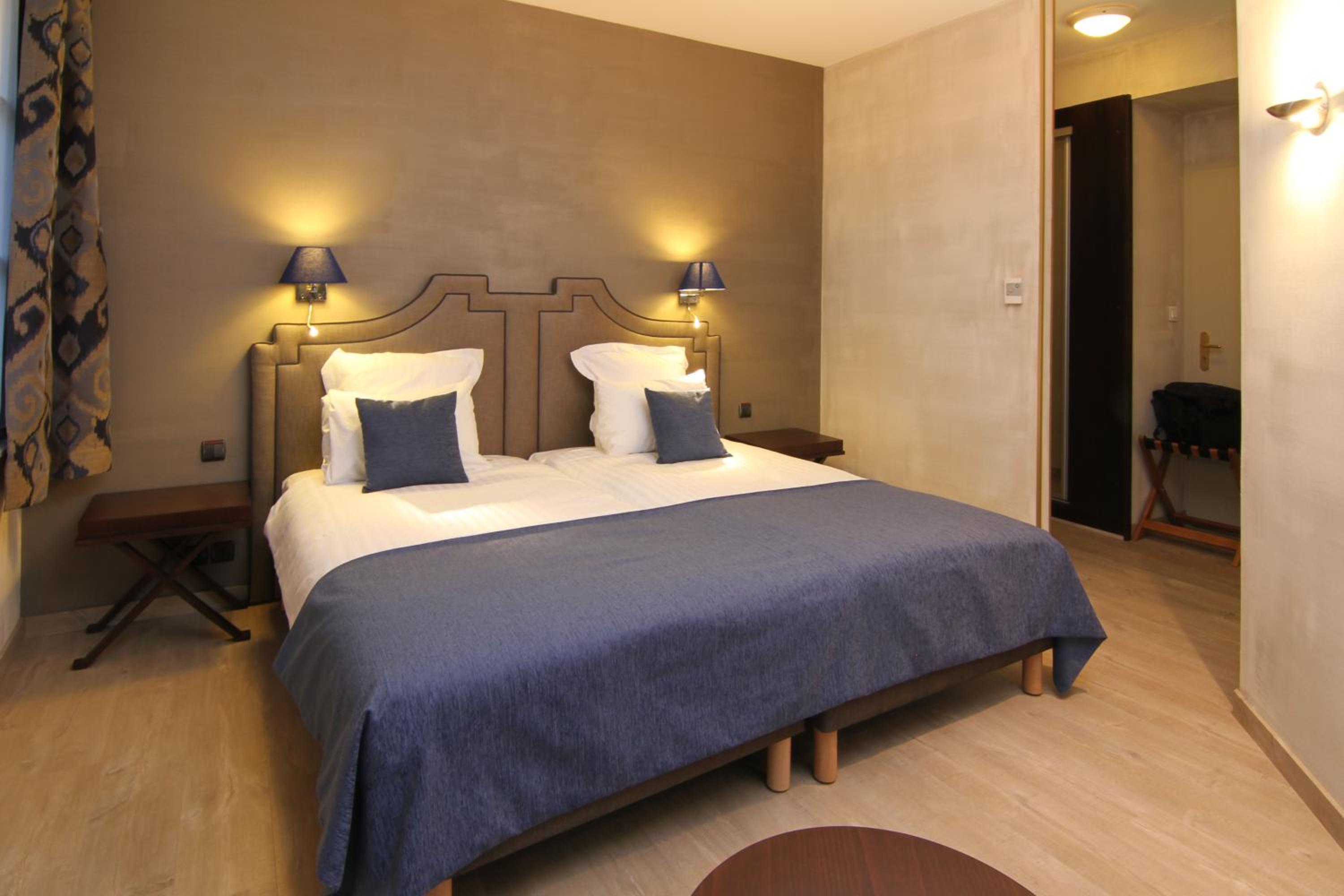 Charm Room with Shower or Balneo Bath - Photo 7