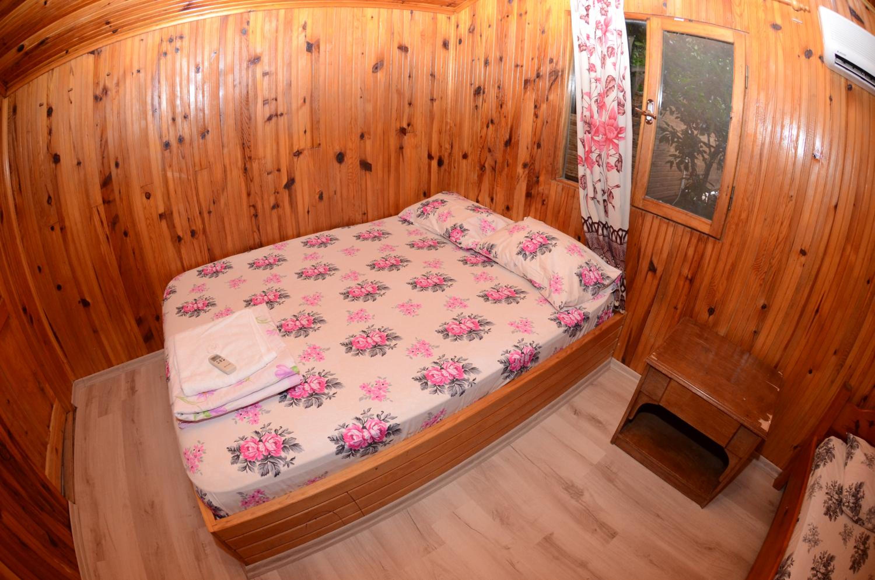 Large Standard Room - Photo 1