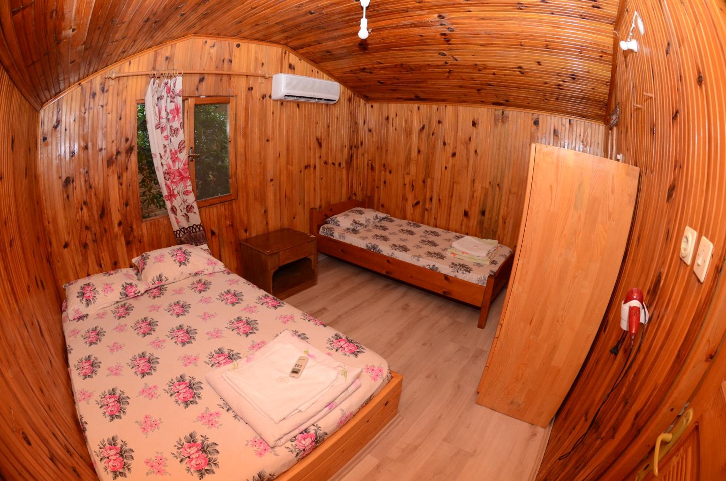 Large Standard Room - Photo 13