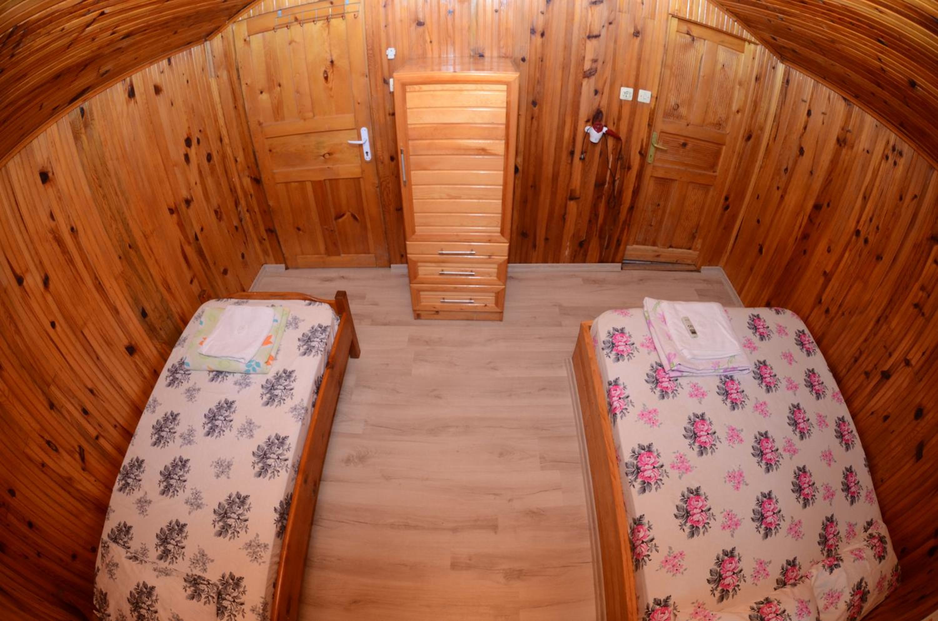 Large Standard Room - Photo 11