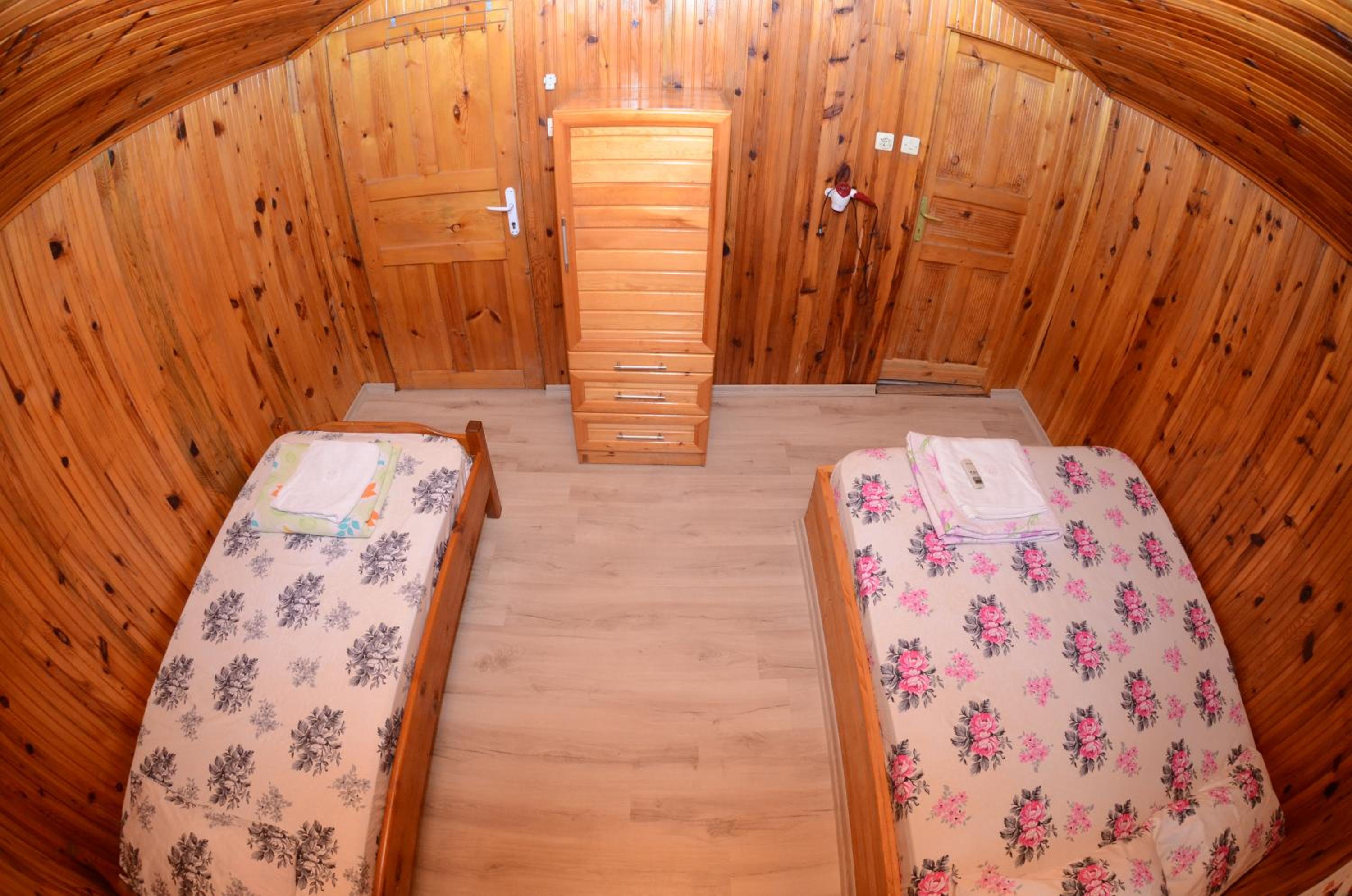 Large Standard Room - Photo 10