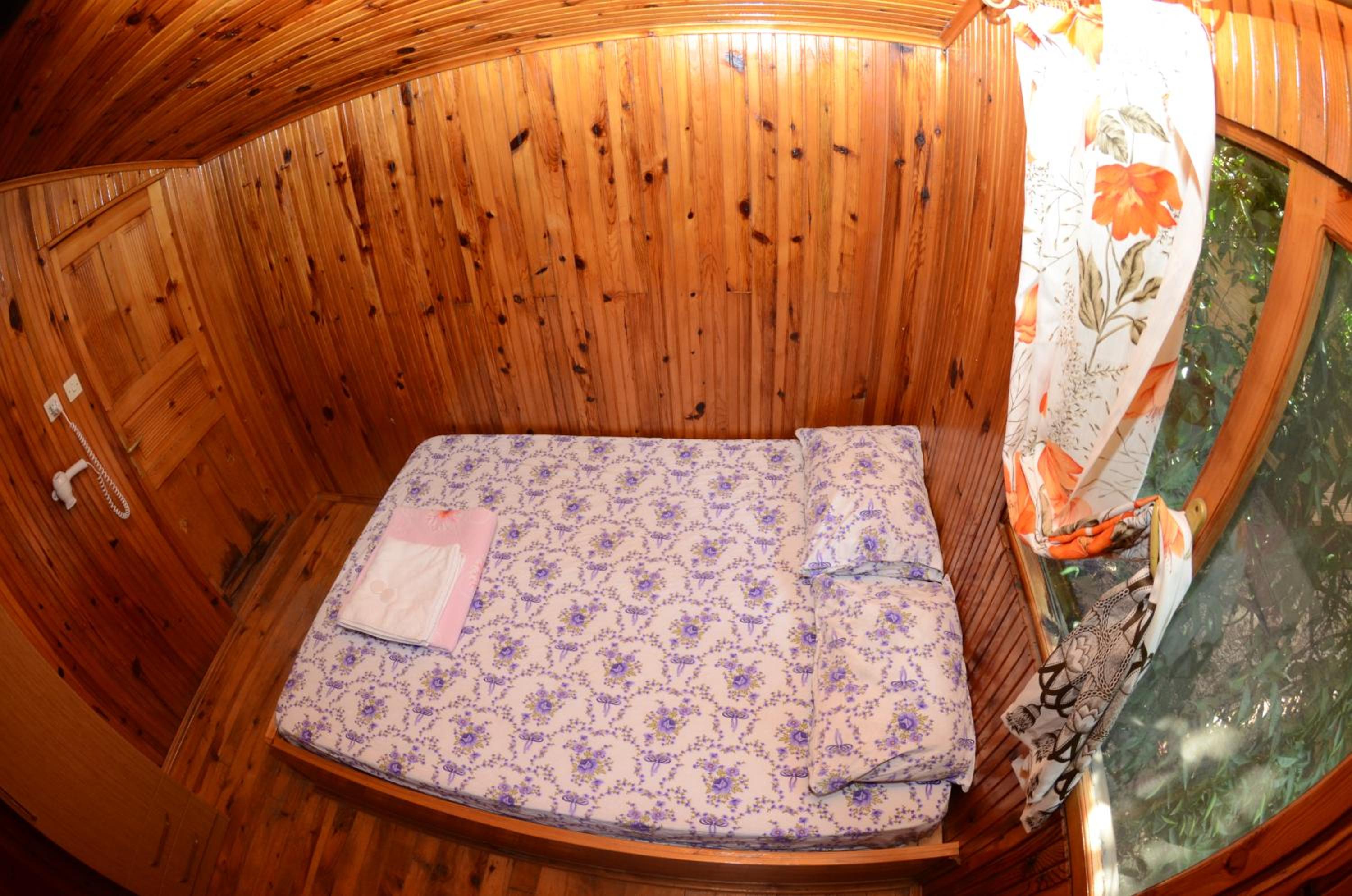 Large Standard Room - Photo 9