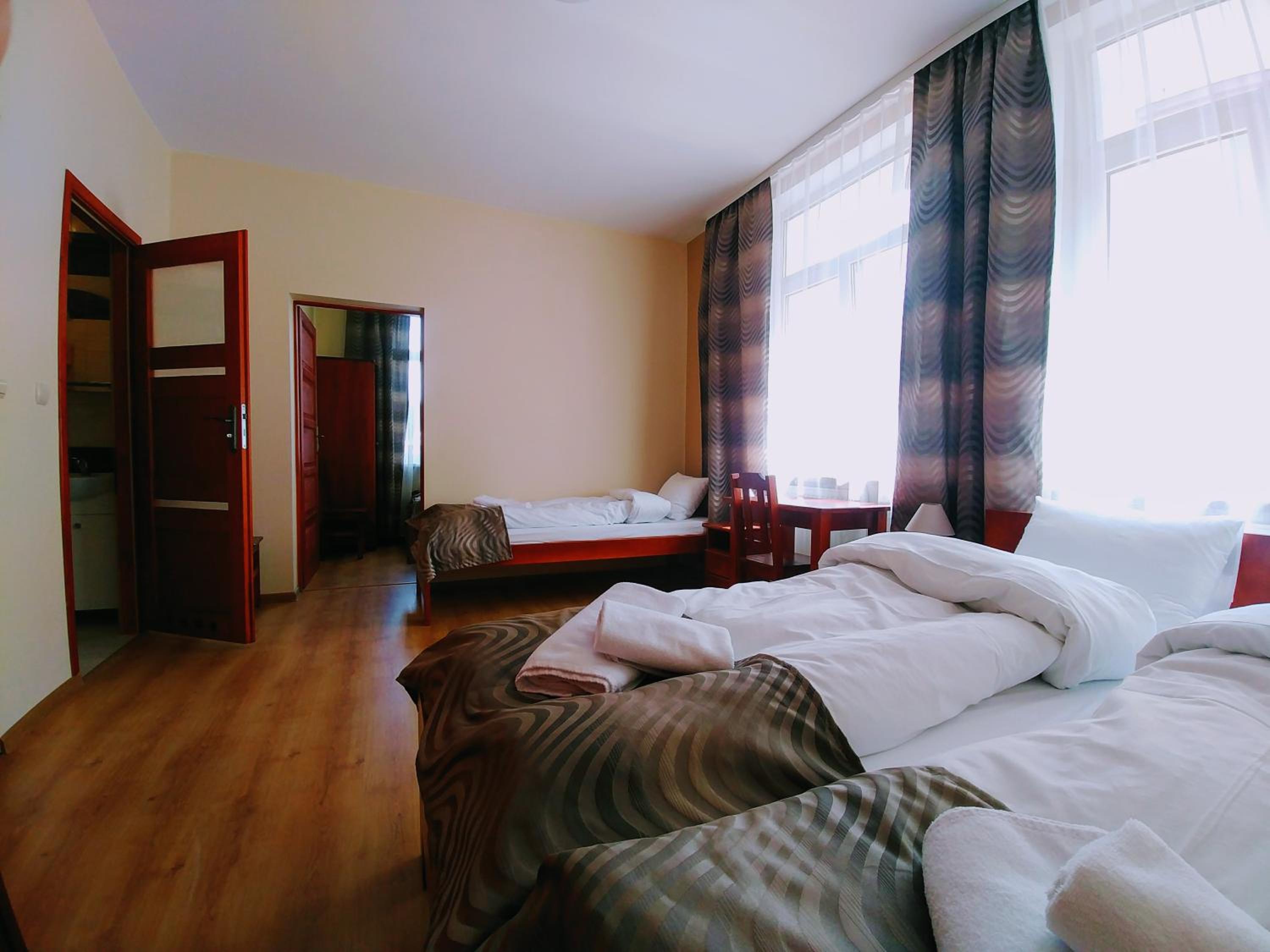 Triple Room - Photo 10