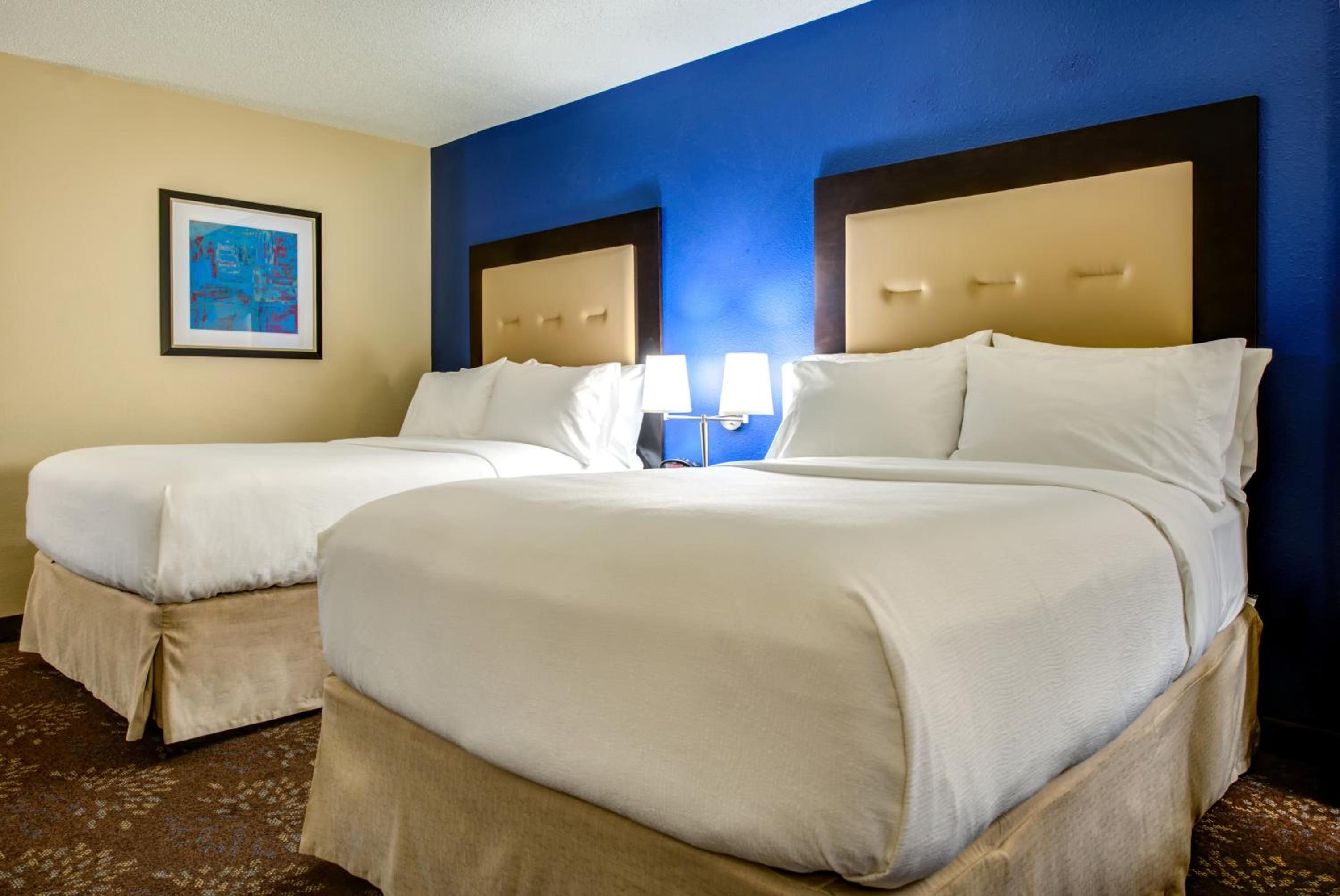 Standard Double Room with Two Double Beds - Photo 3