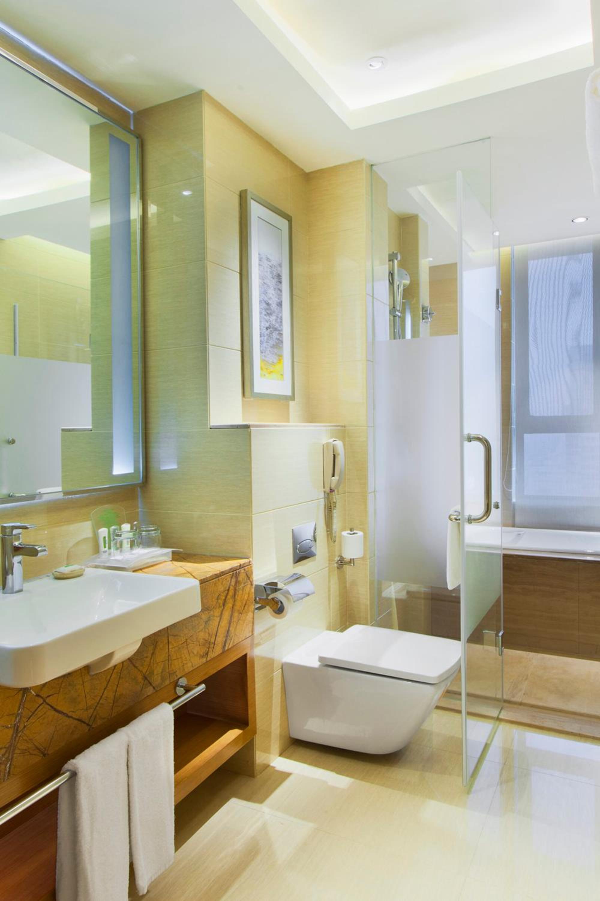 Premium Twin Room - High Floor photo 2