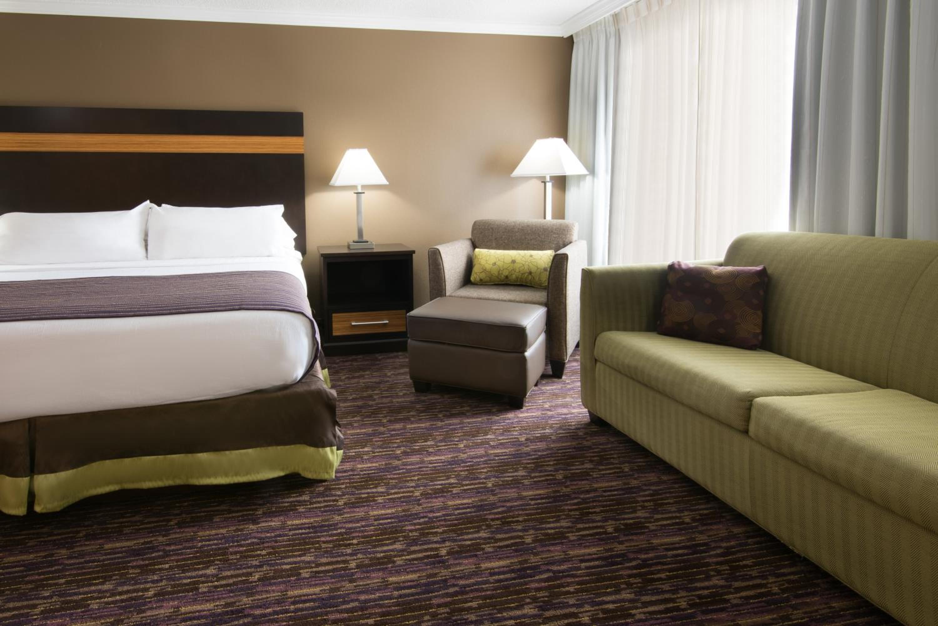 King Suite - Non-Smoking - Photo 1