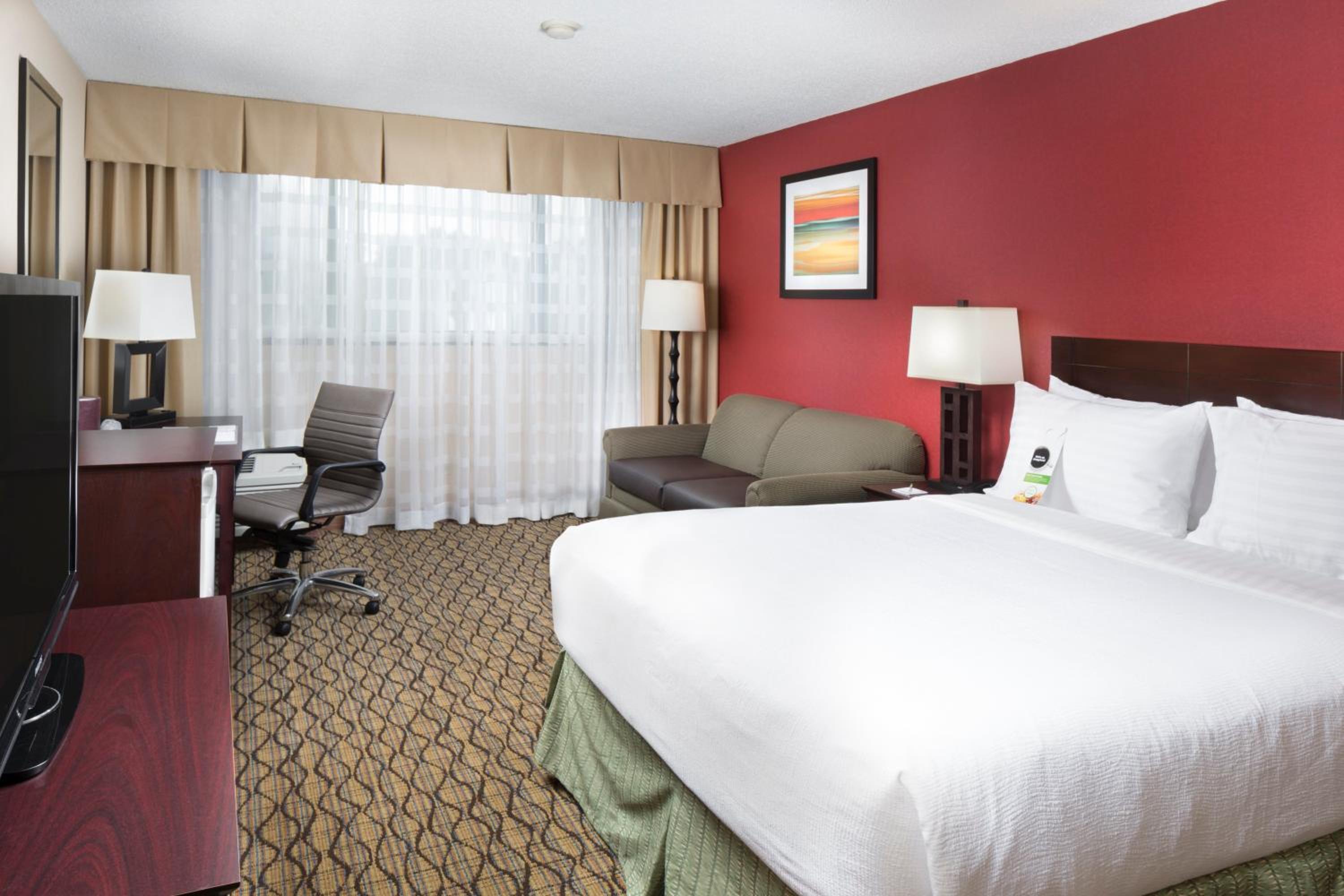 Standard King Room - Photo 2