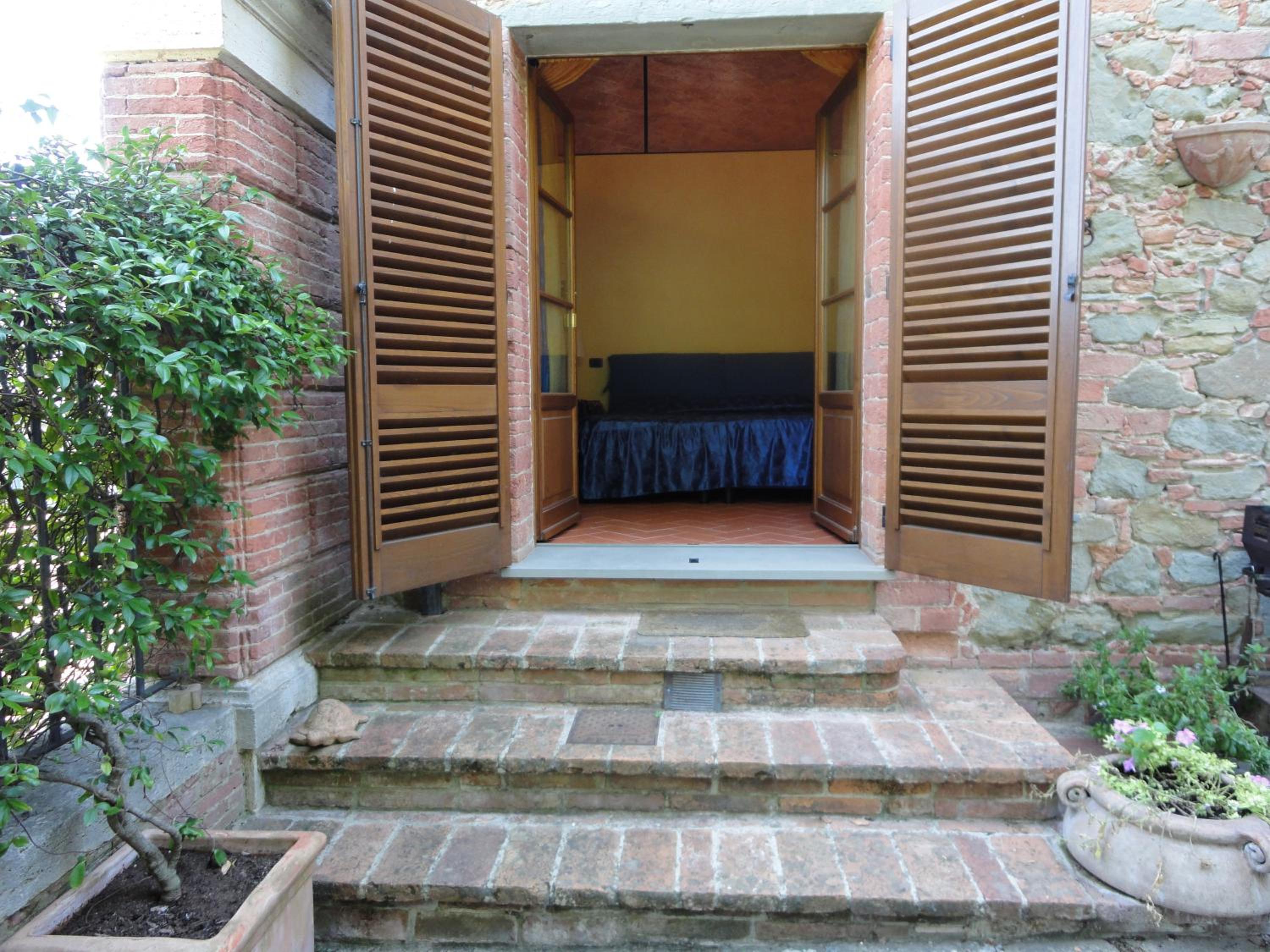 Double Room - Photo 6