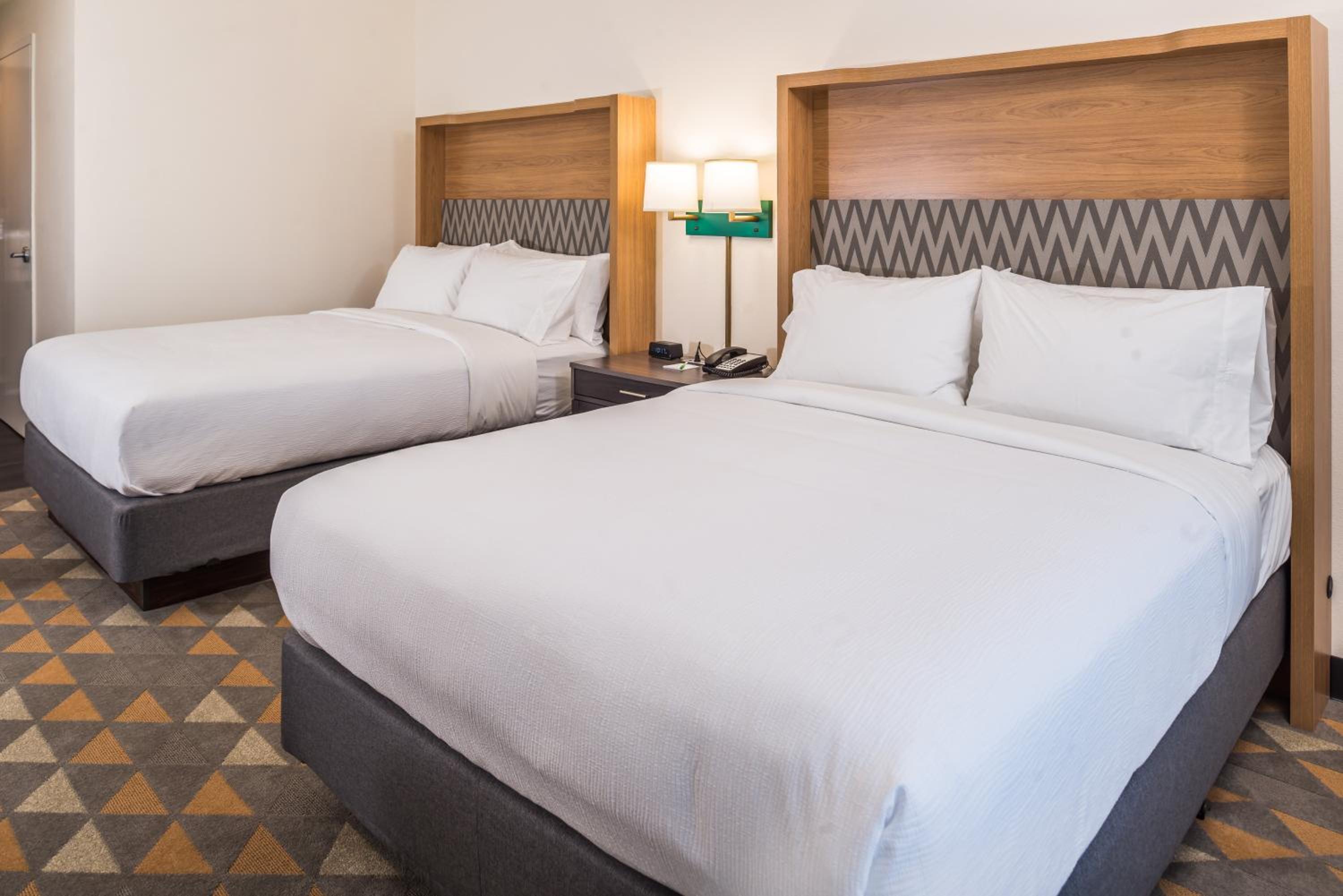 Twin Room - Mobility Access photo 2