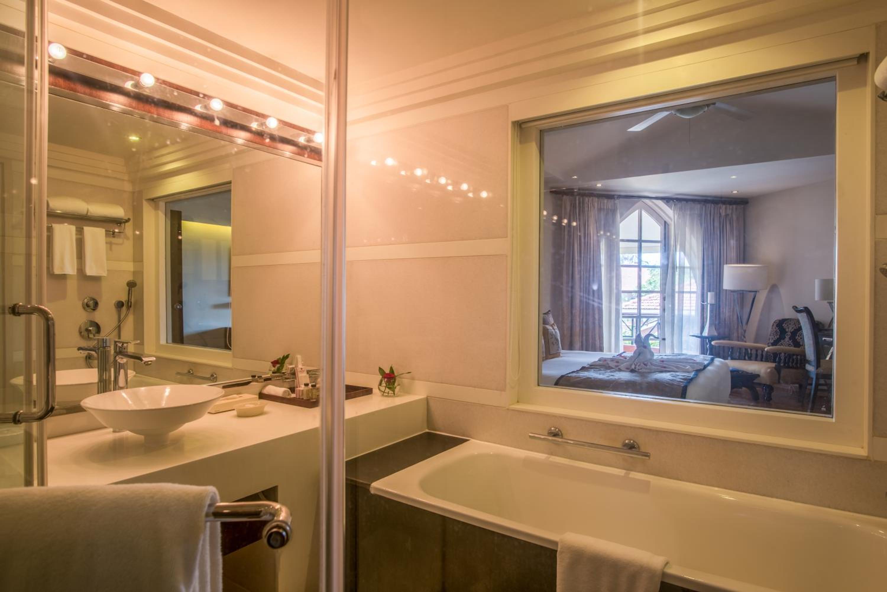 Deluxe Suite  - Photo 11
