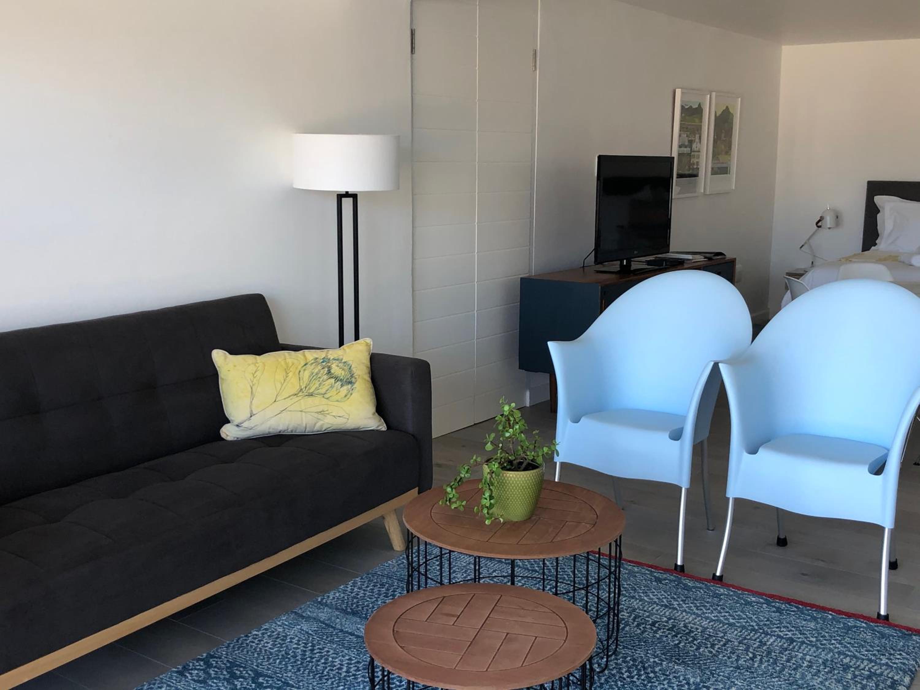 Suite - Photo 2