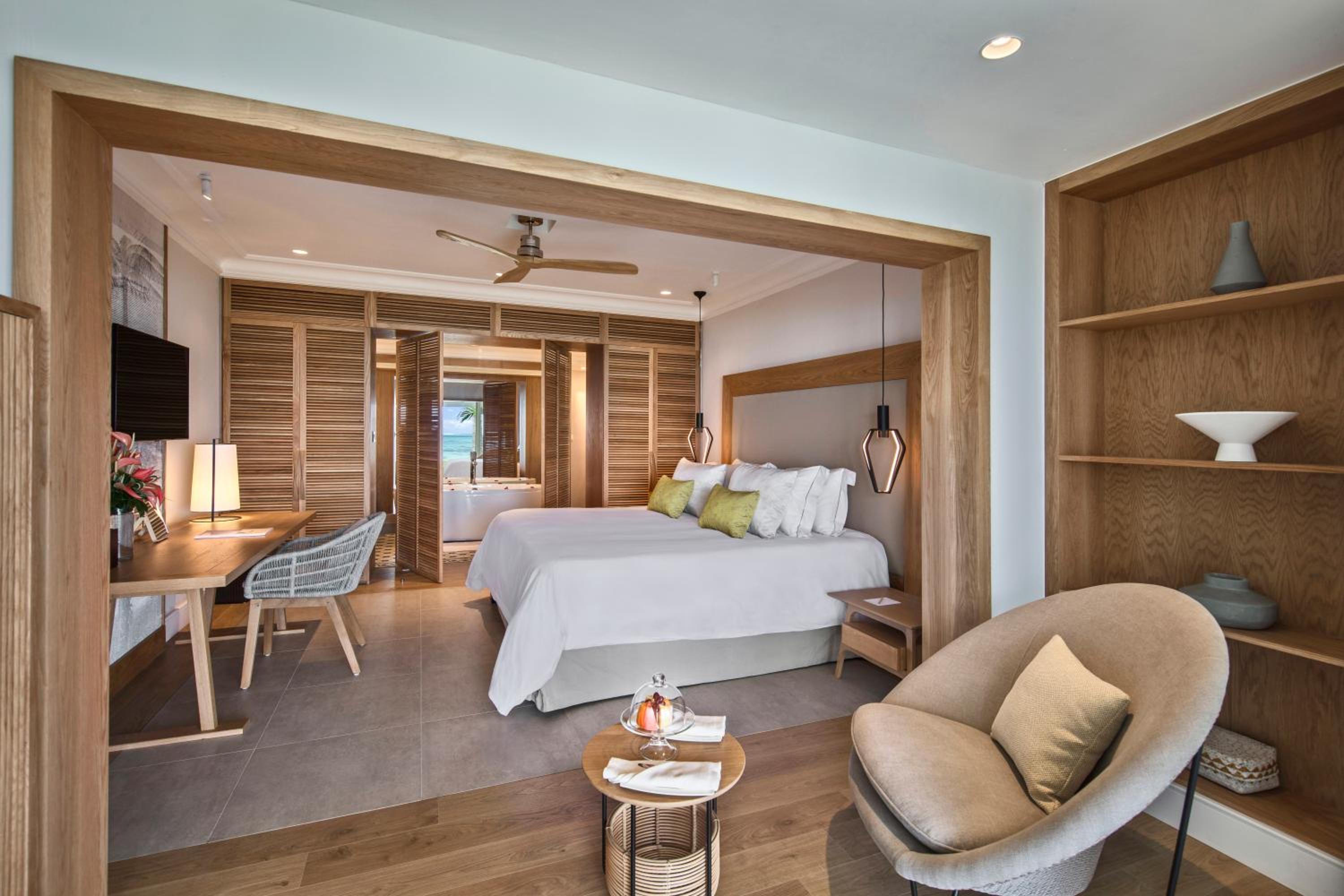 Premium Beach Front Room