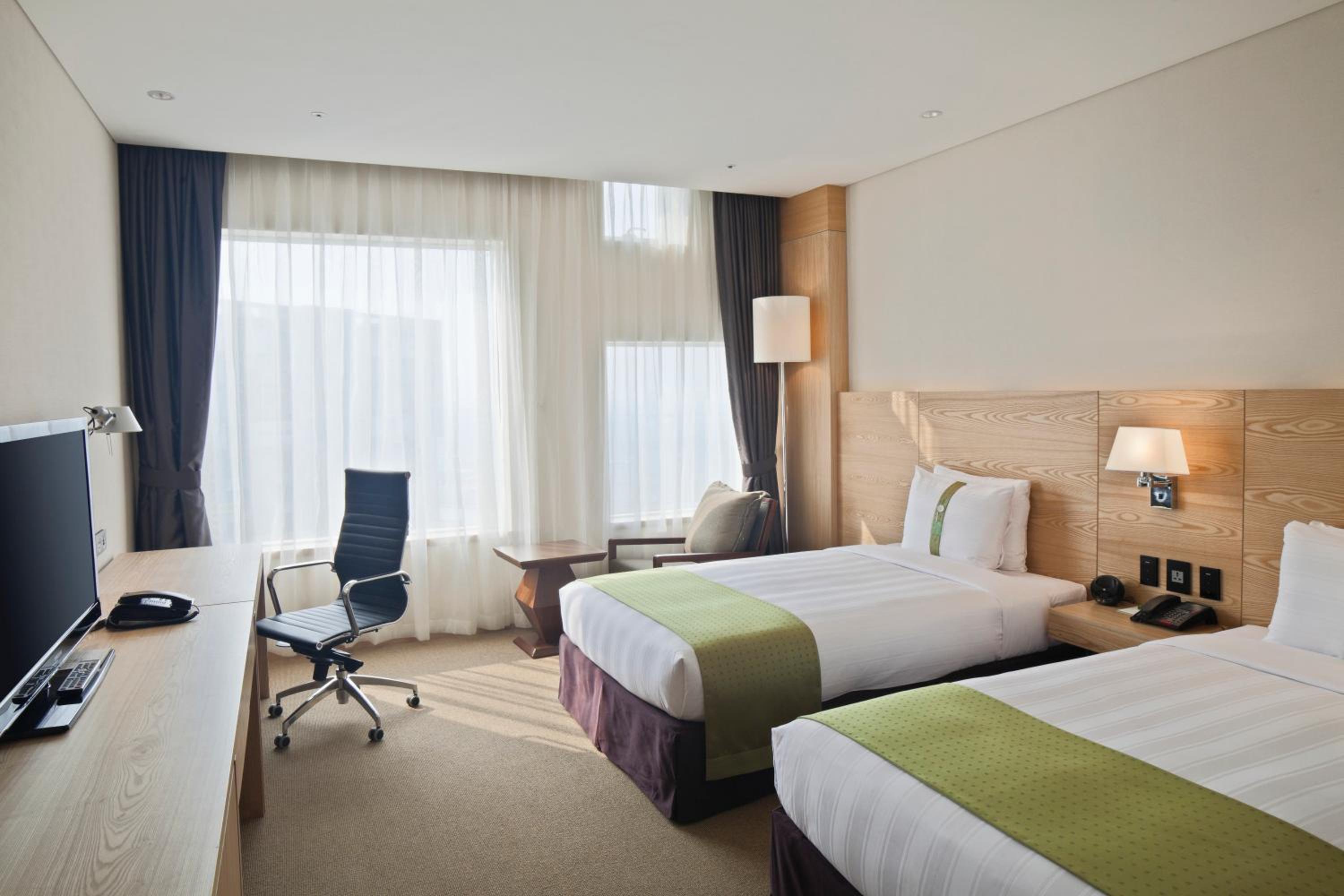 Standard Twin Room photo 3