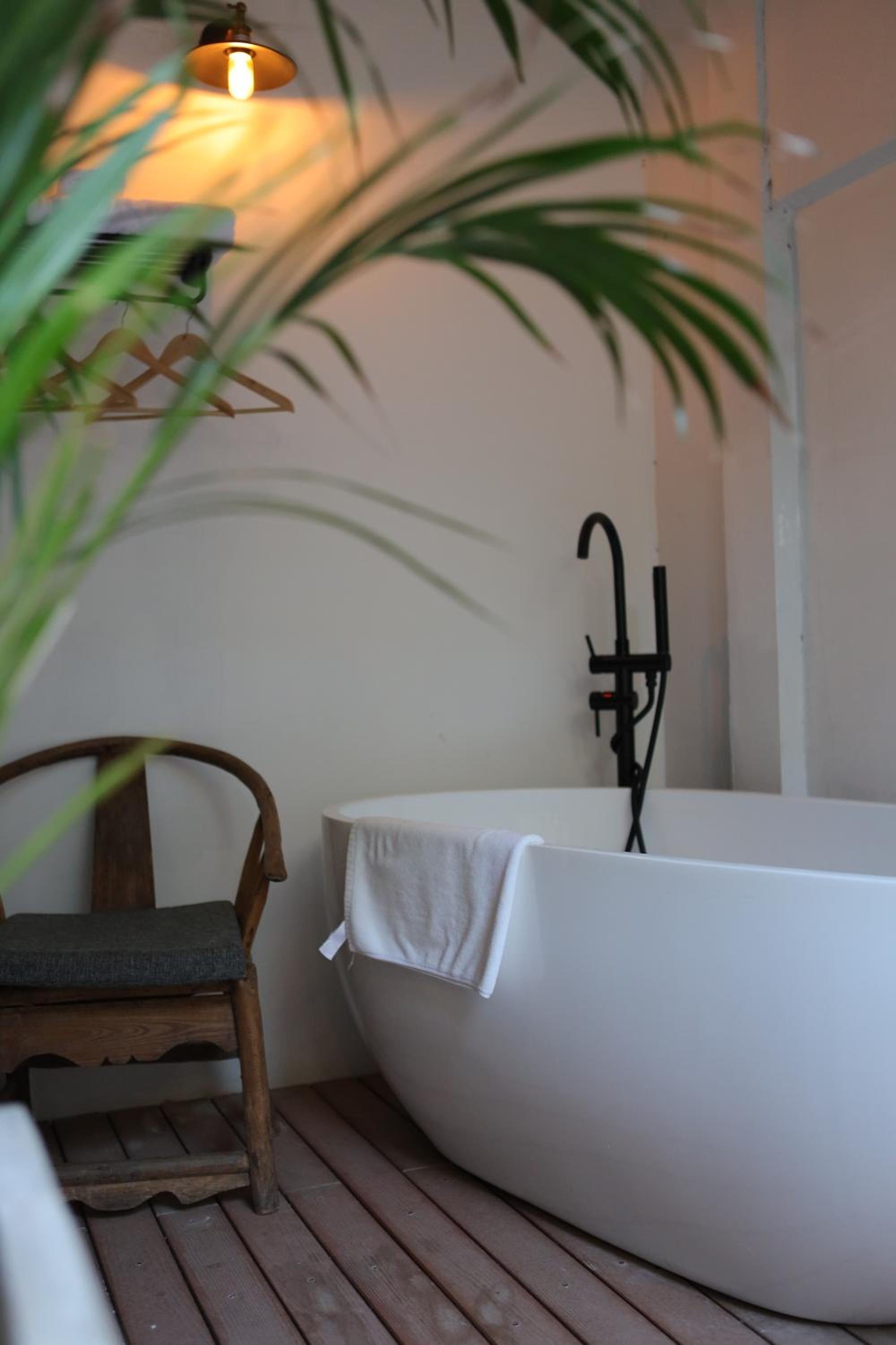 King Room with Garden View photo 3