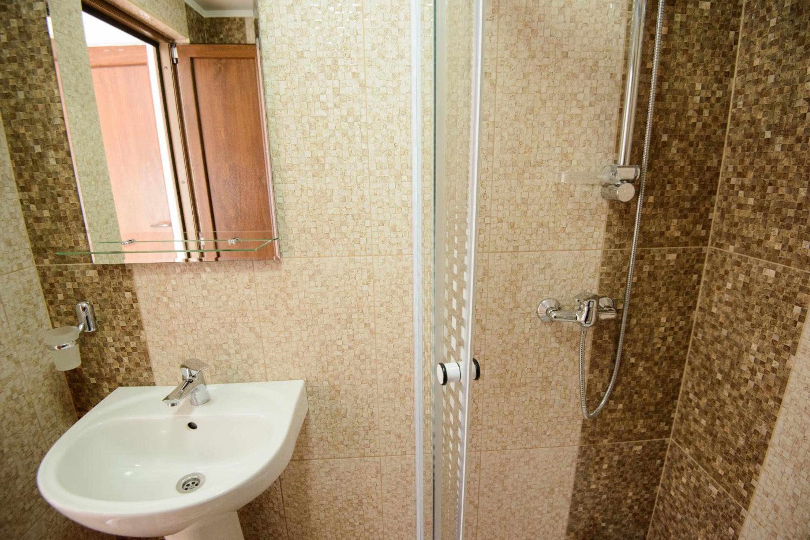 Triple Room with Balcony photo 3
