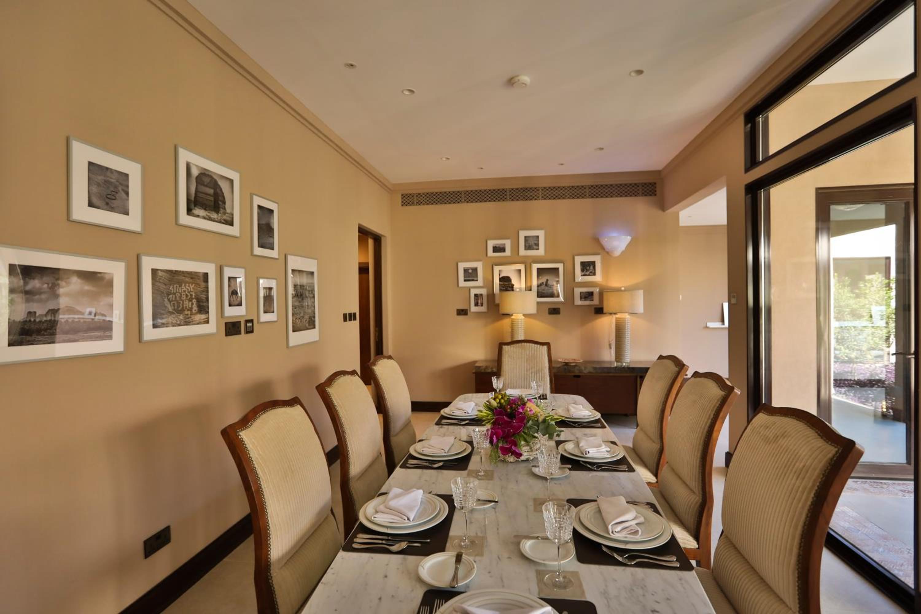 Luxury Three Bedroom Villa - Photo 12