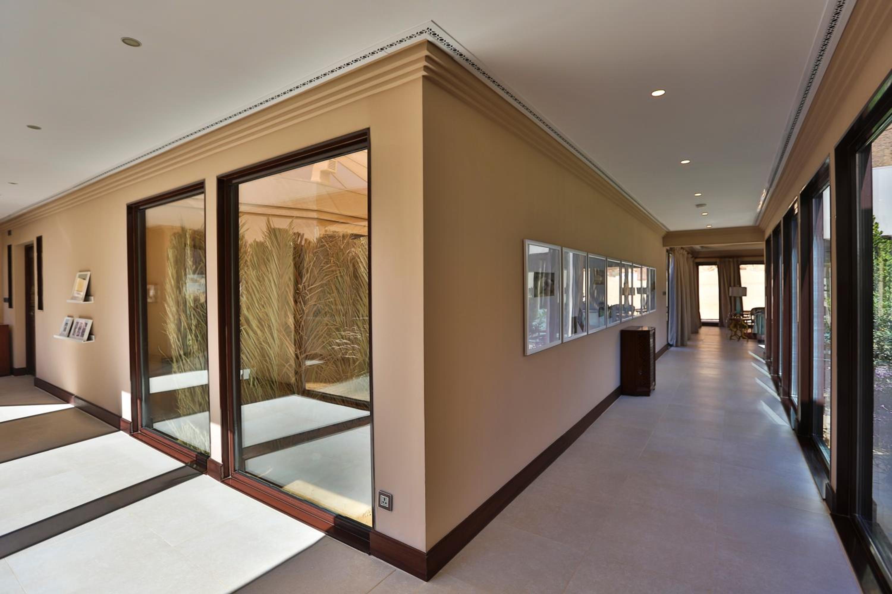 Luxury Three Bedroom Villa - Photo 15