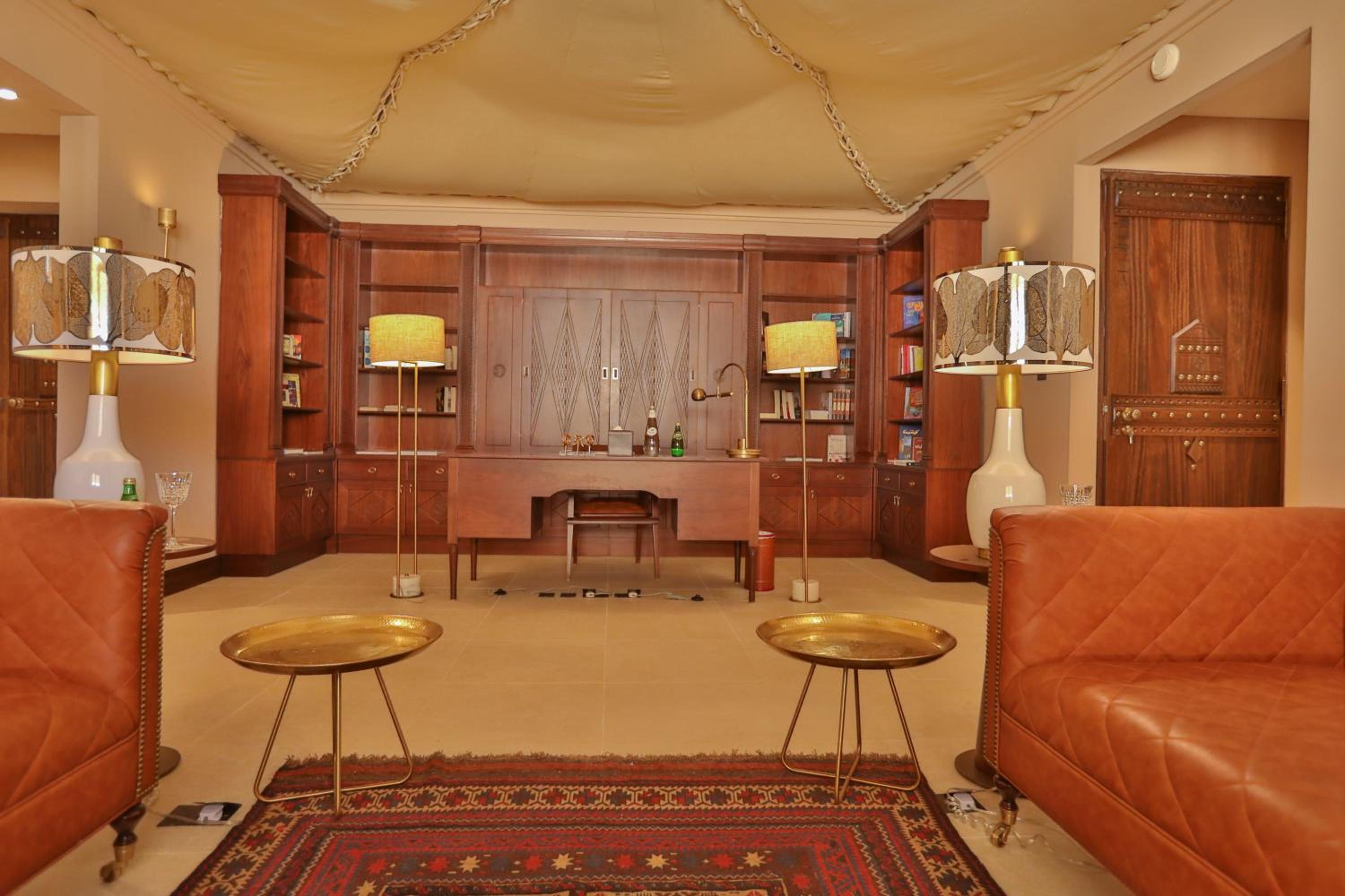 Luxury Three Bedroom Villa - Photo 14