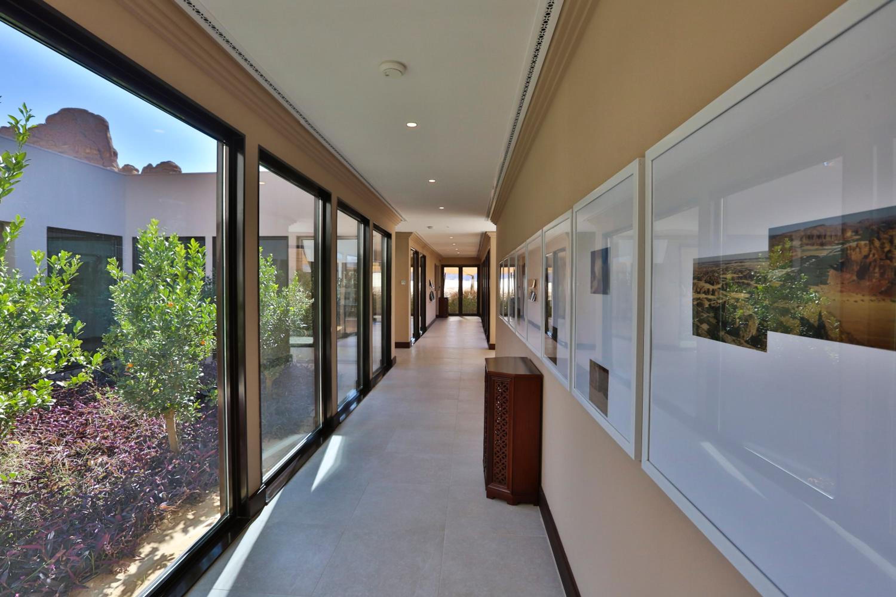 Luxury Three Bedroom Villa - Photo 21