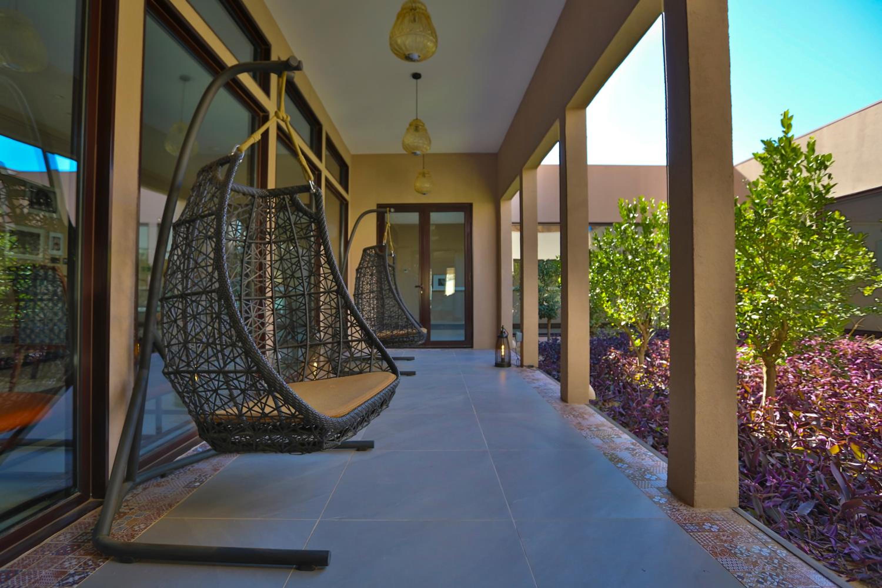 Luxury Three Bedroom Villa - Photo 17