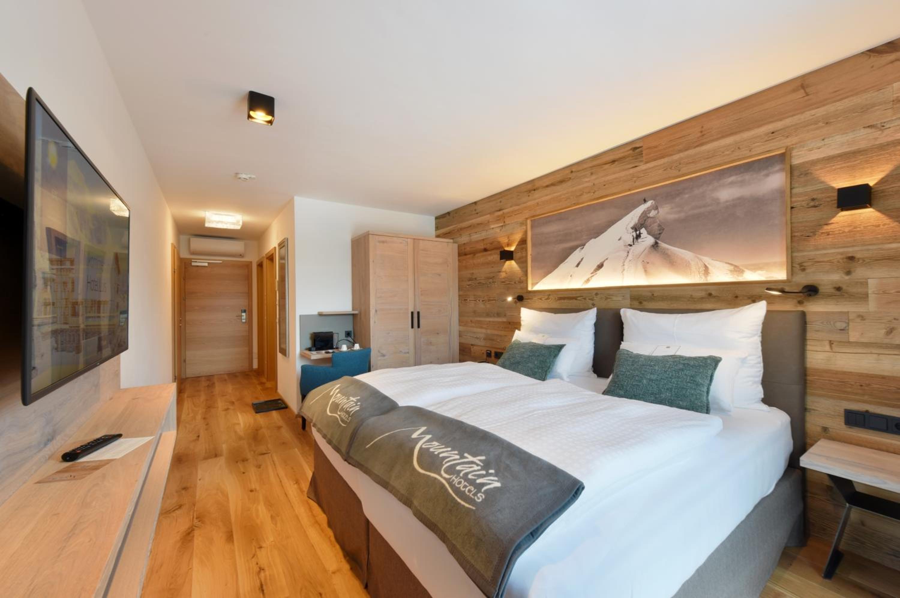Deluxe Double Room photo 2