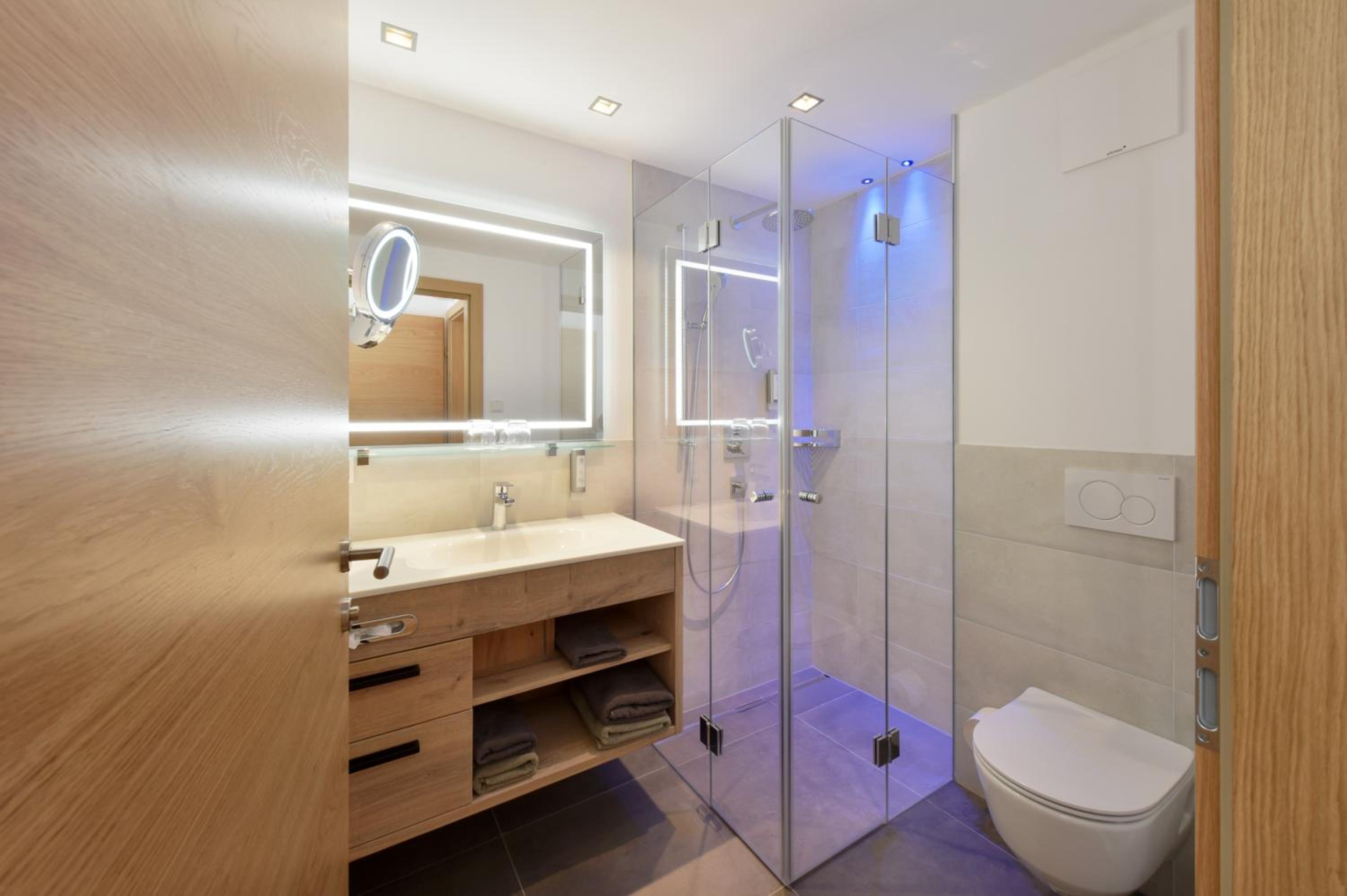 Apartment L