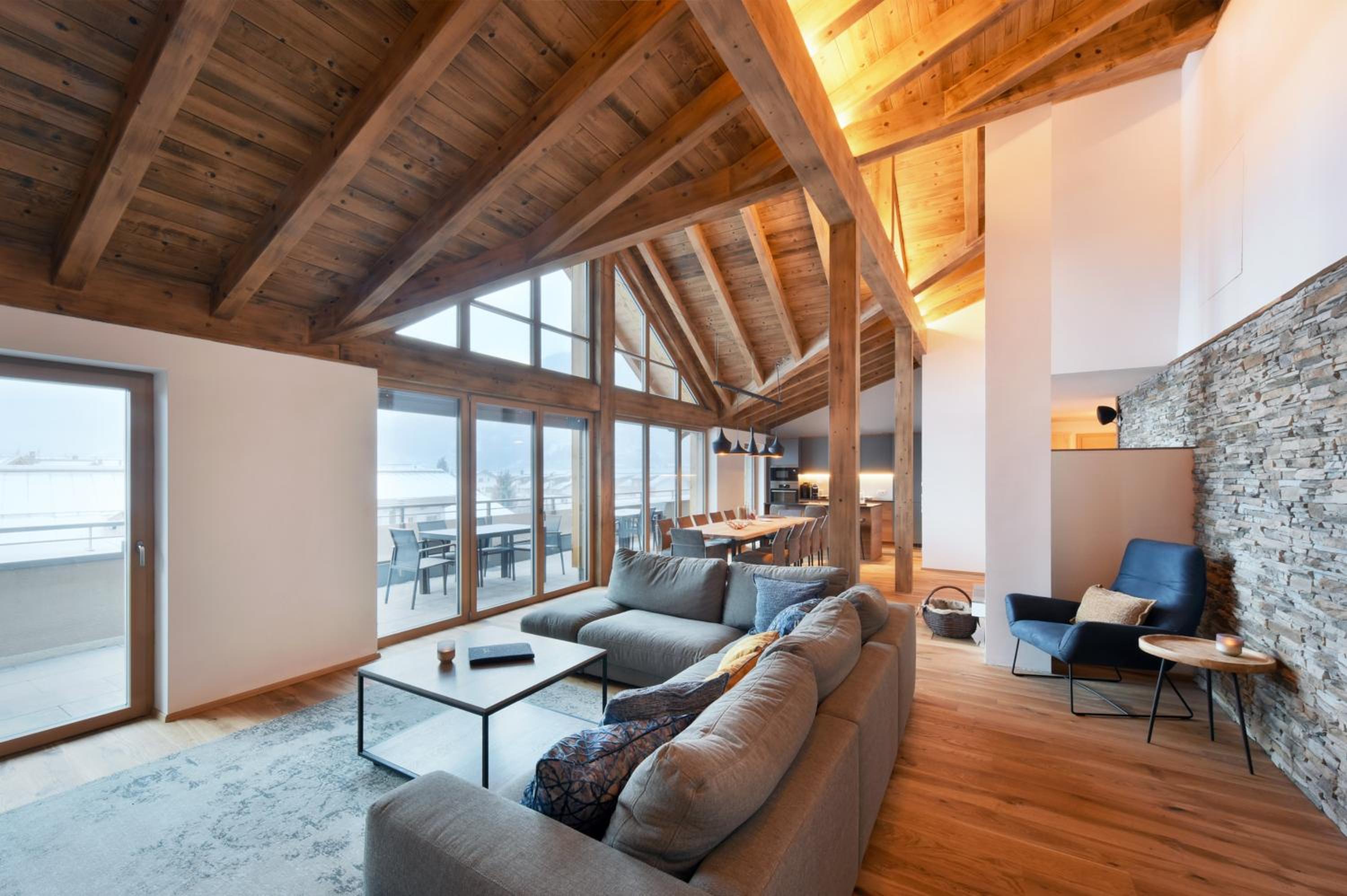 Four-Bedroom Penthouse Apartment photo 3