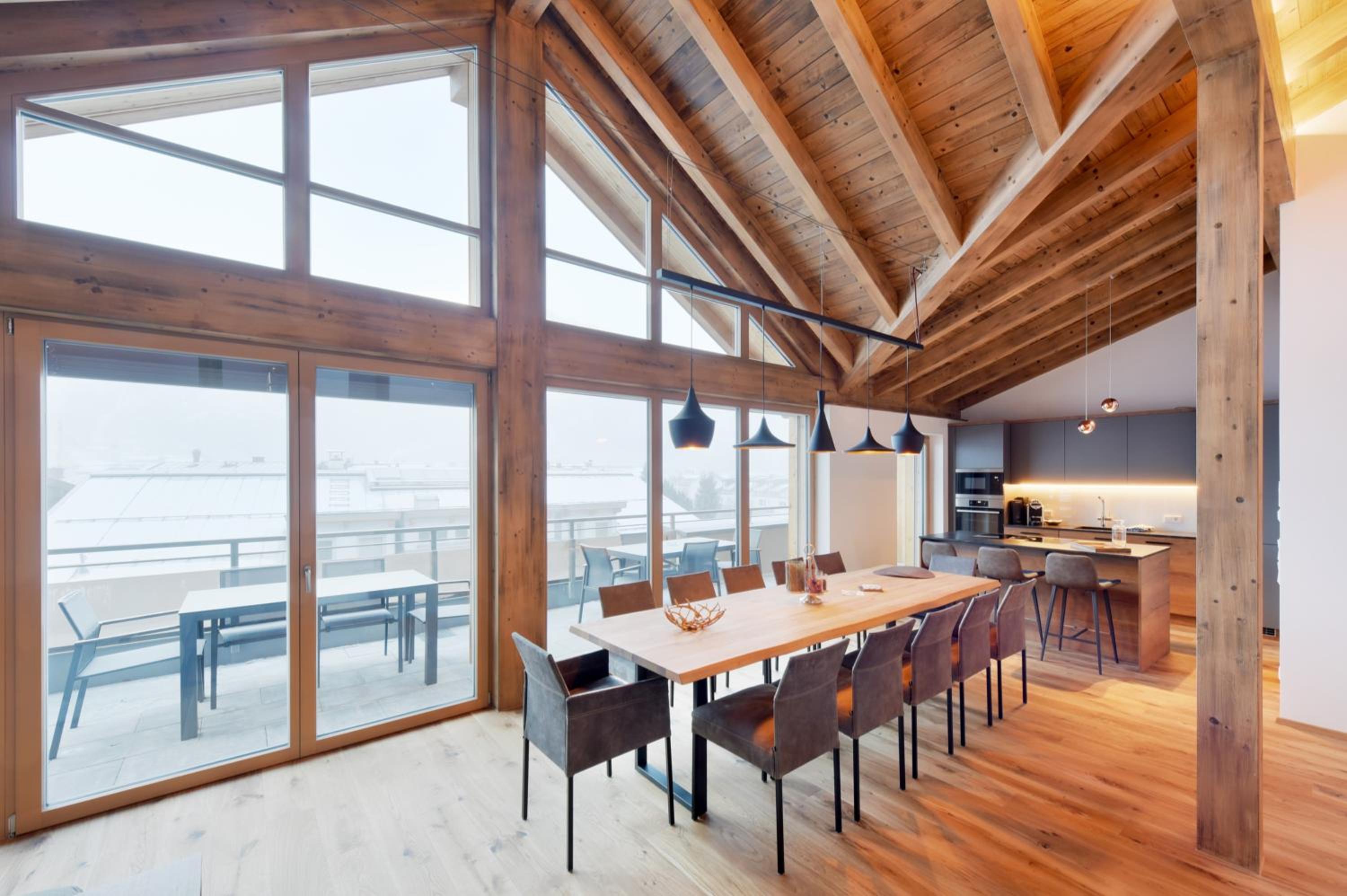 Four-Bedroom Penthouse Apartment photo 2