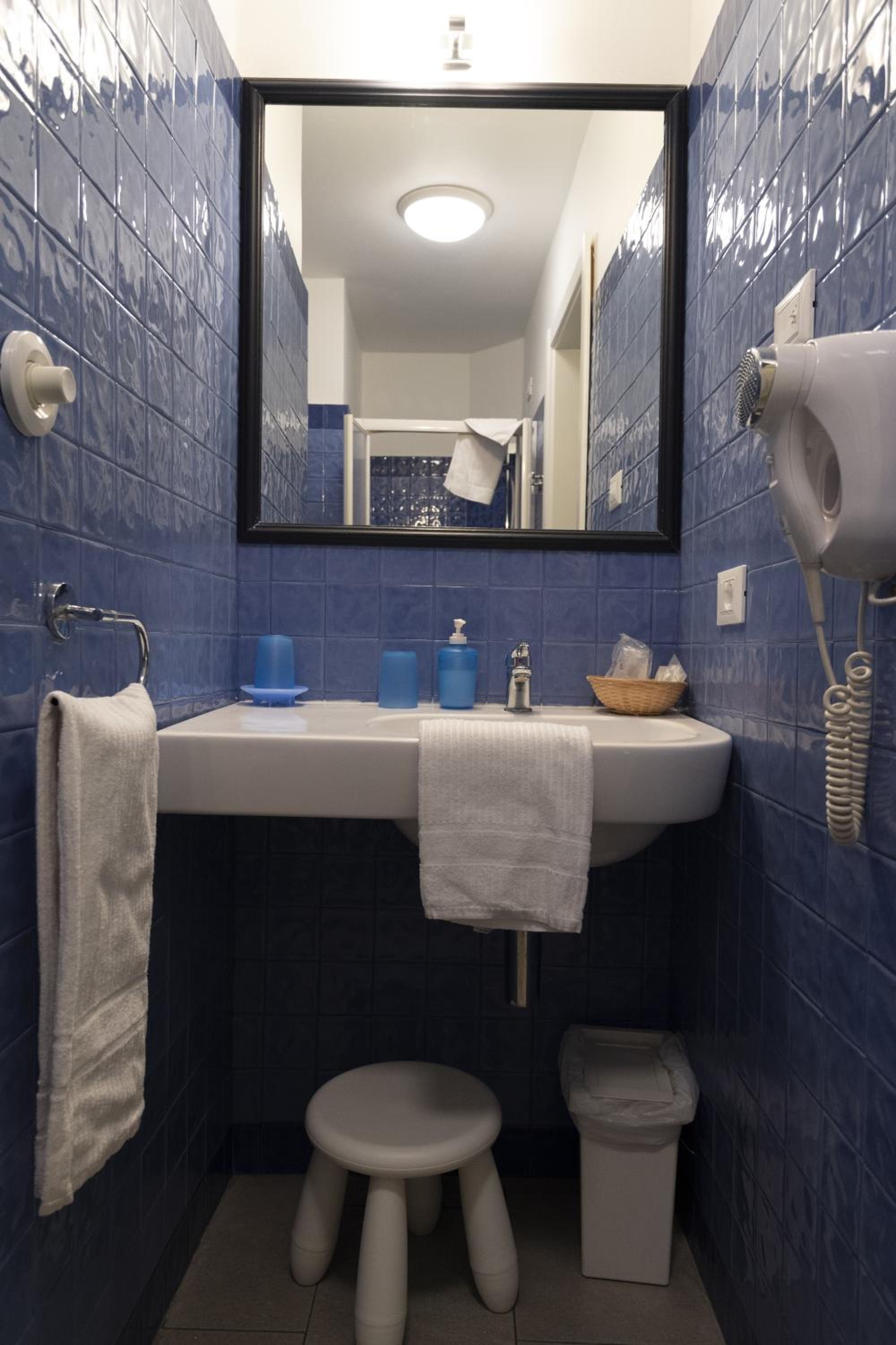 Double or Twin Room - Photo 39