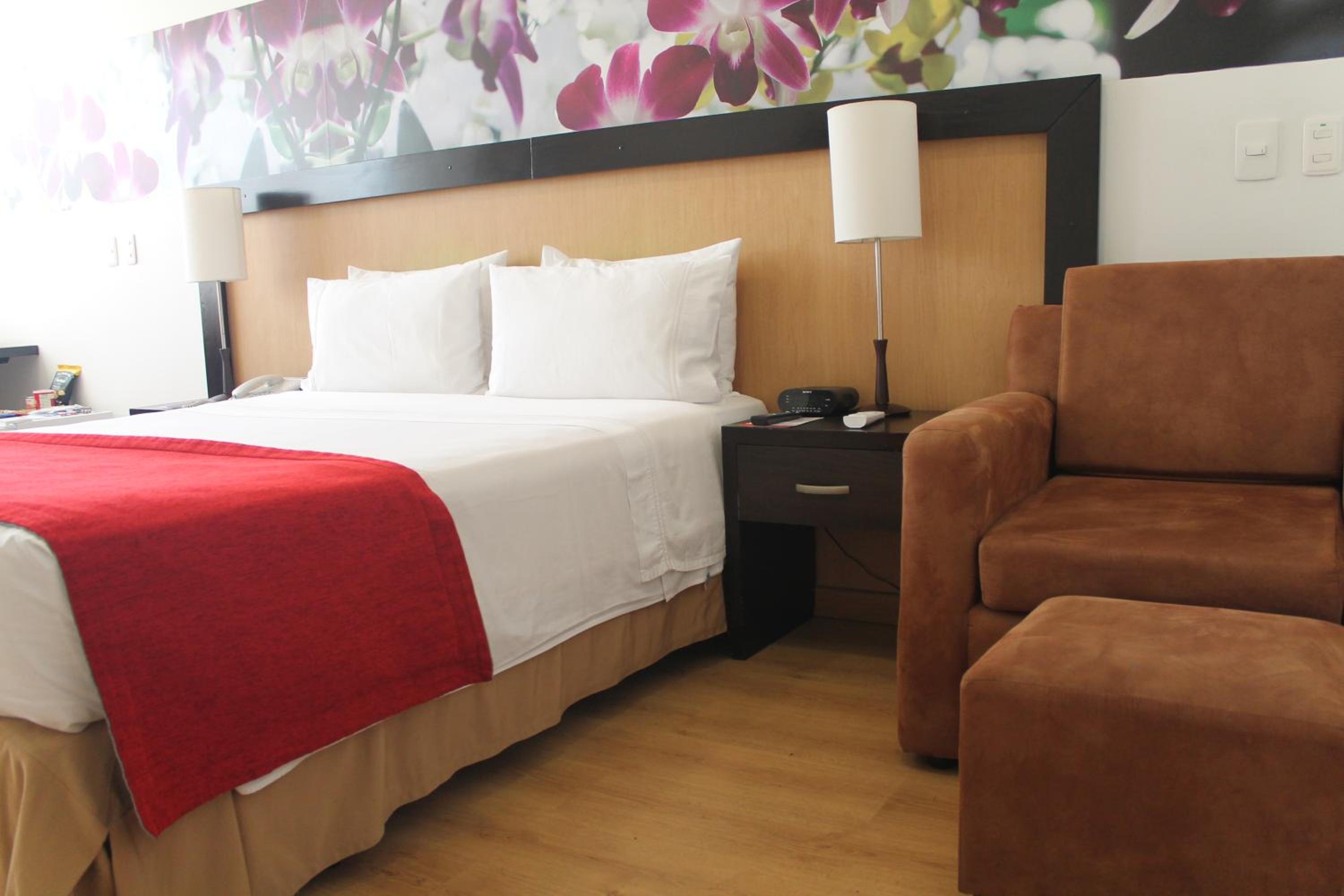 Double Room - Photo 6