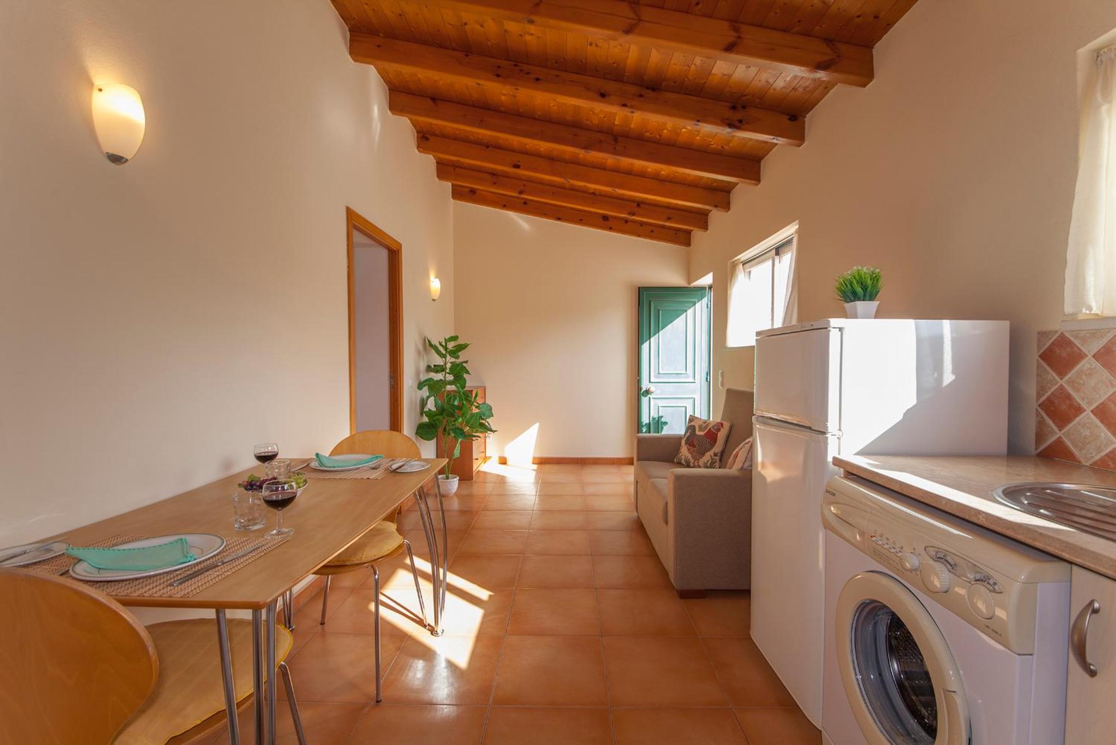 One-Bedroom Apartment - Photo 16