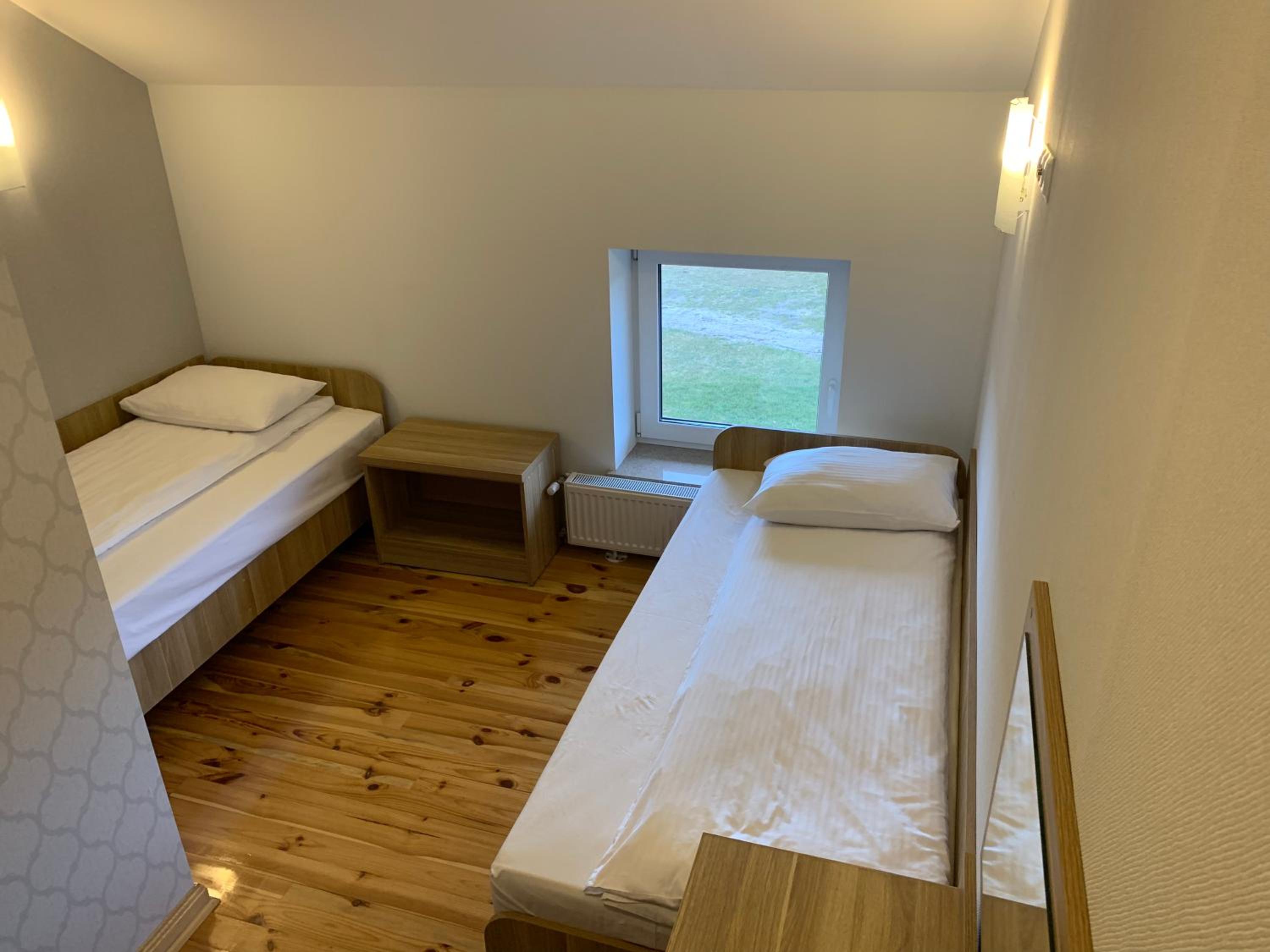 Double or Twin Room with Bathroom - Photo 1