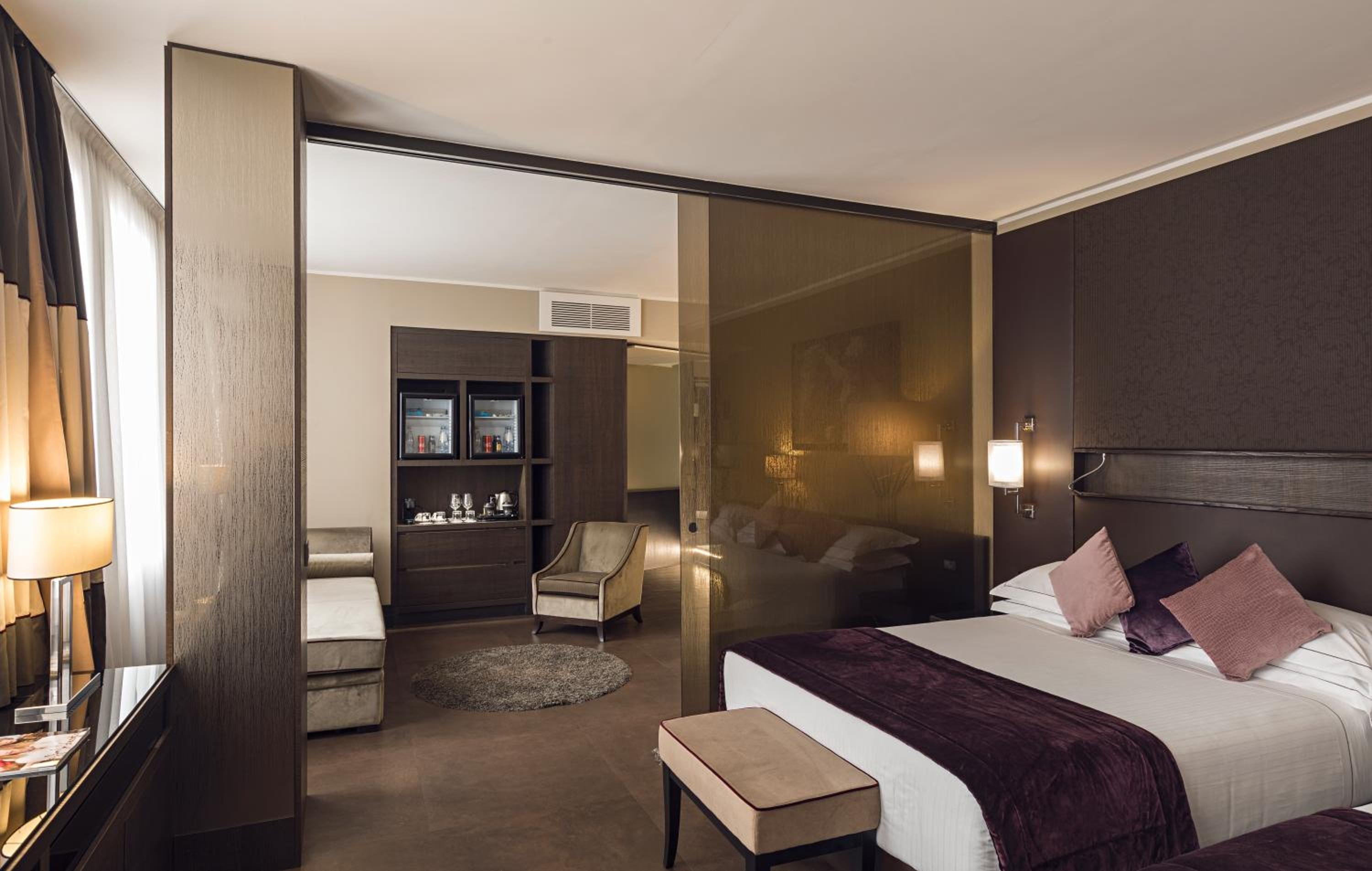 Suite with Spa Bath