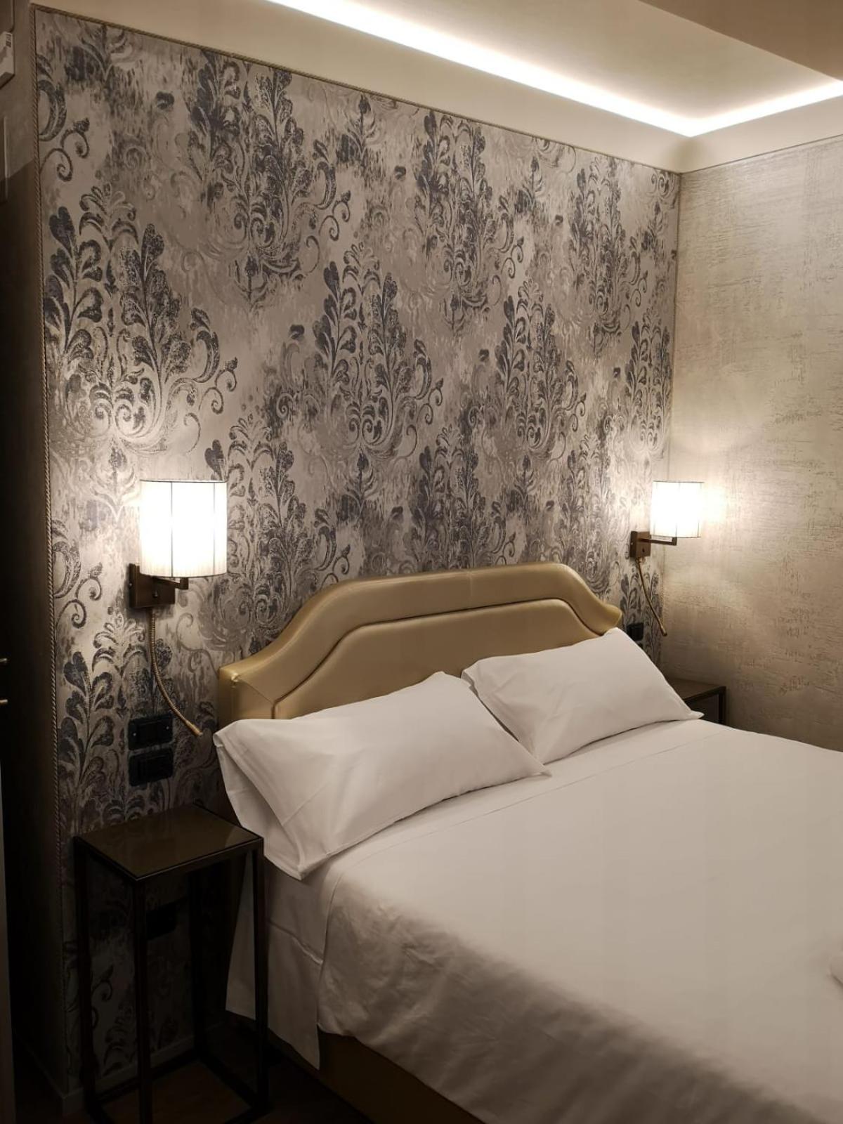Double or Twin Room photo 3