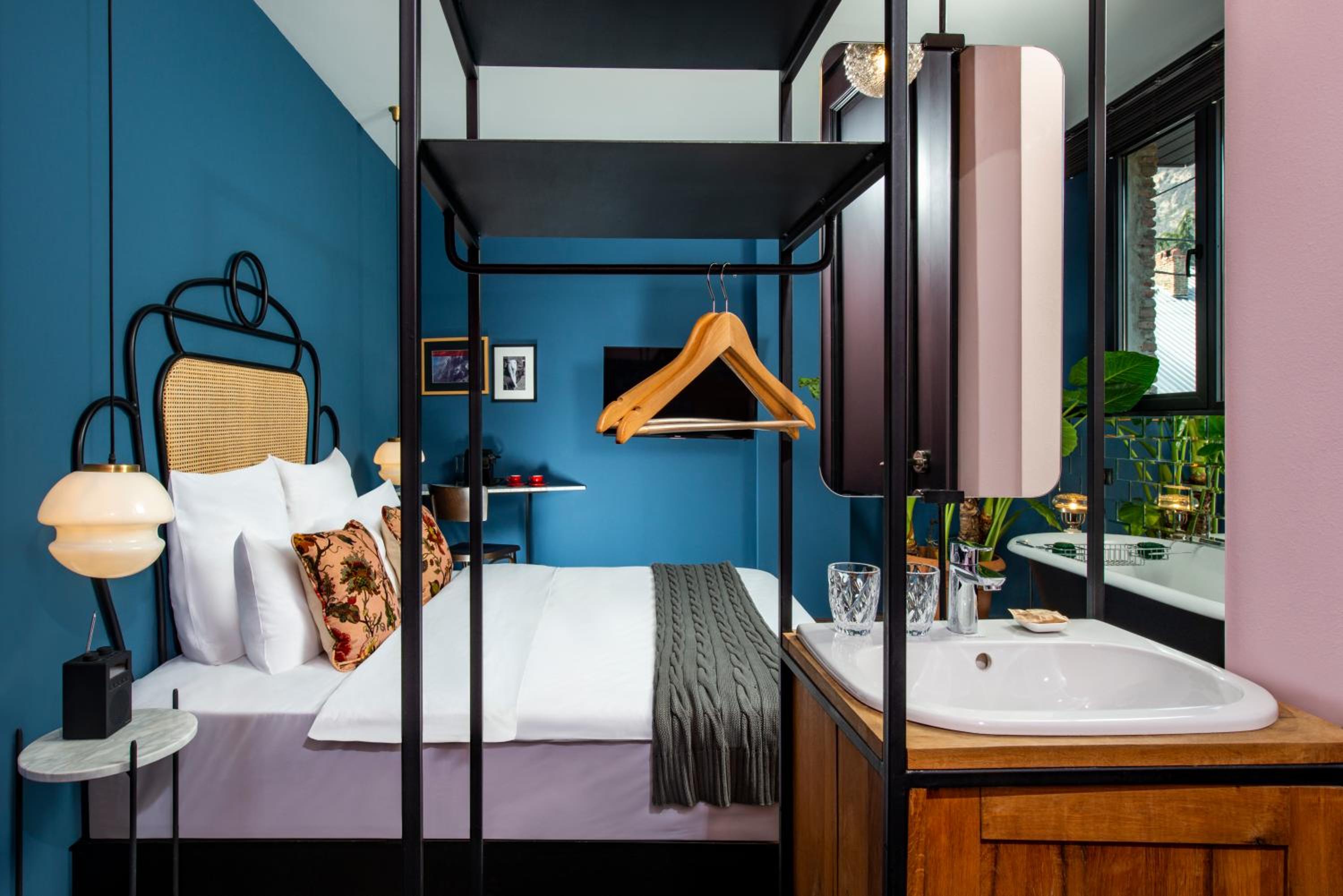 Suite with Hot Tub