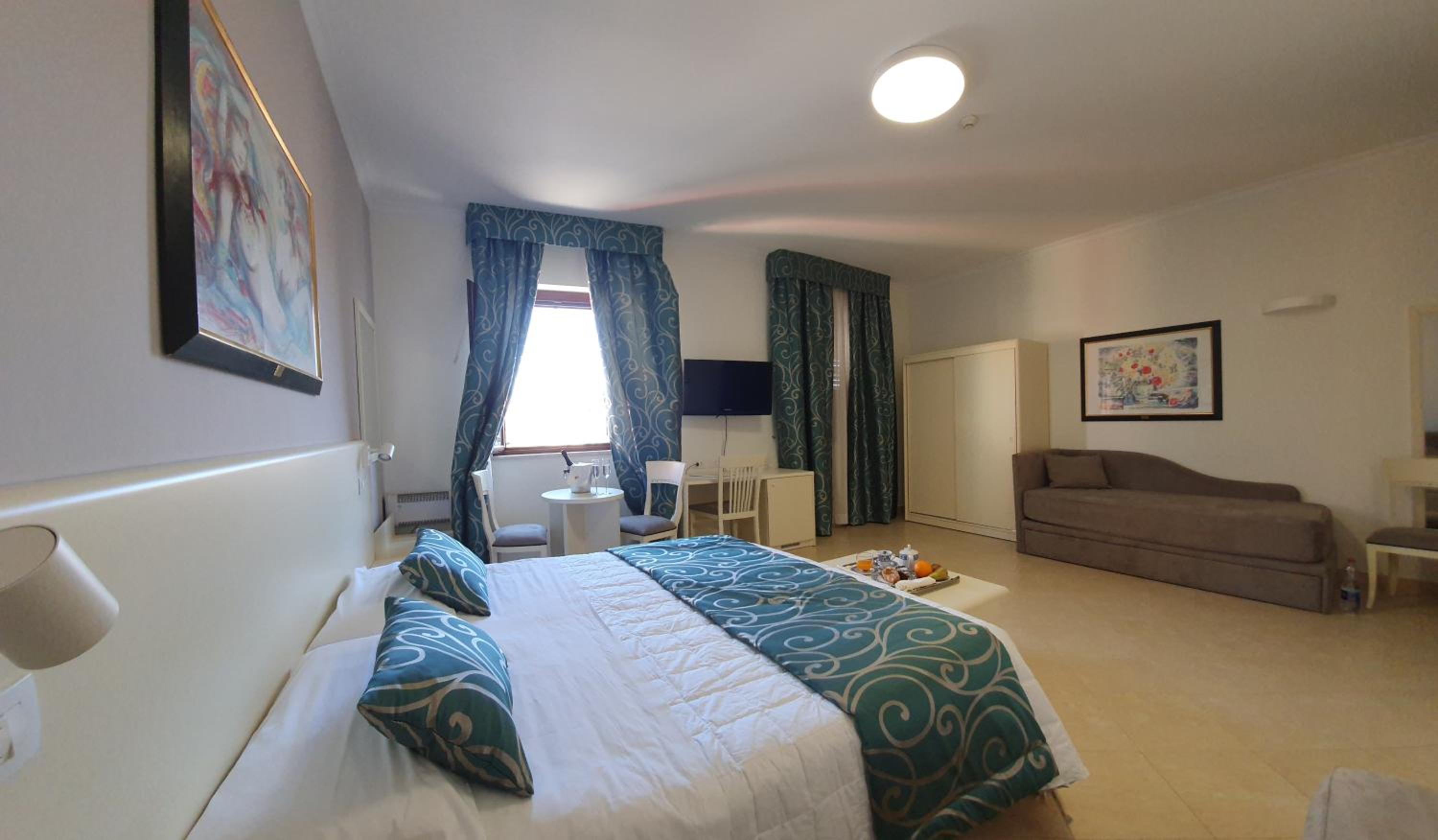 Superior Triple Room - Photo 3