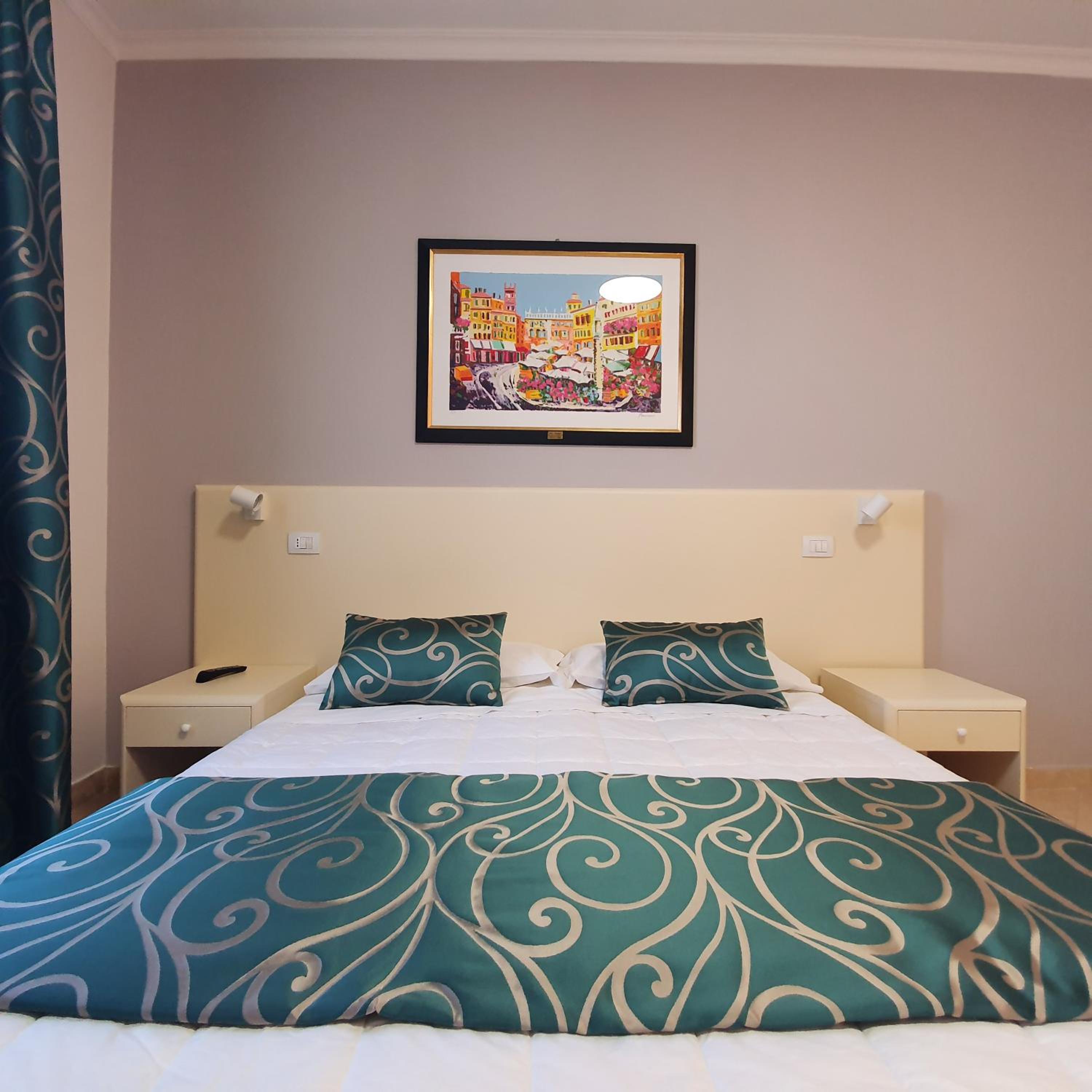 Superior Double or Twin Room - Photo 1