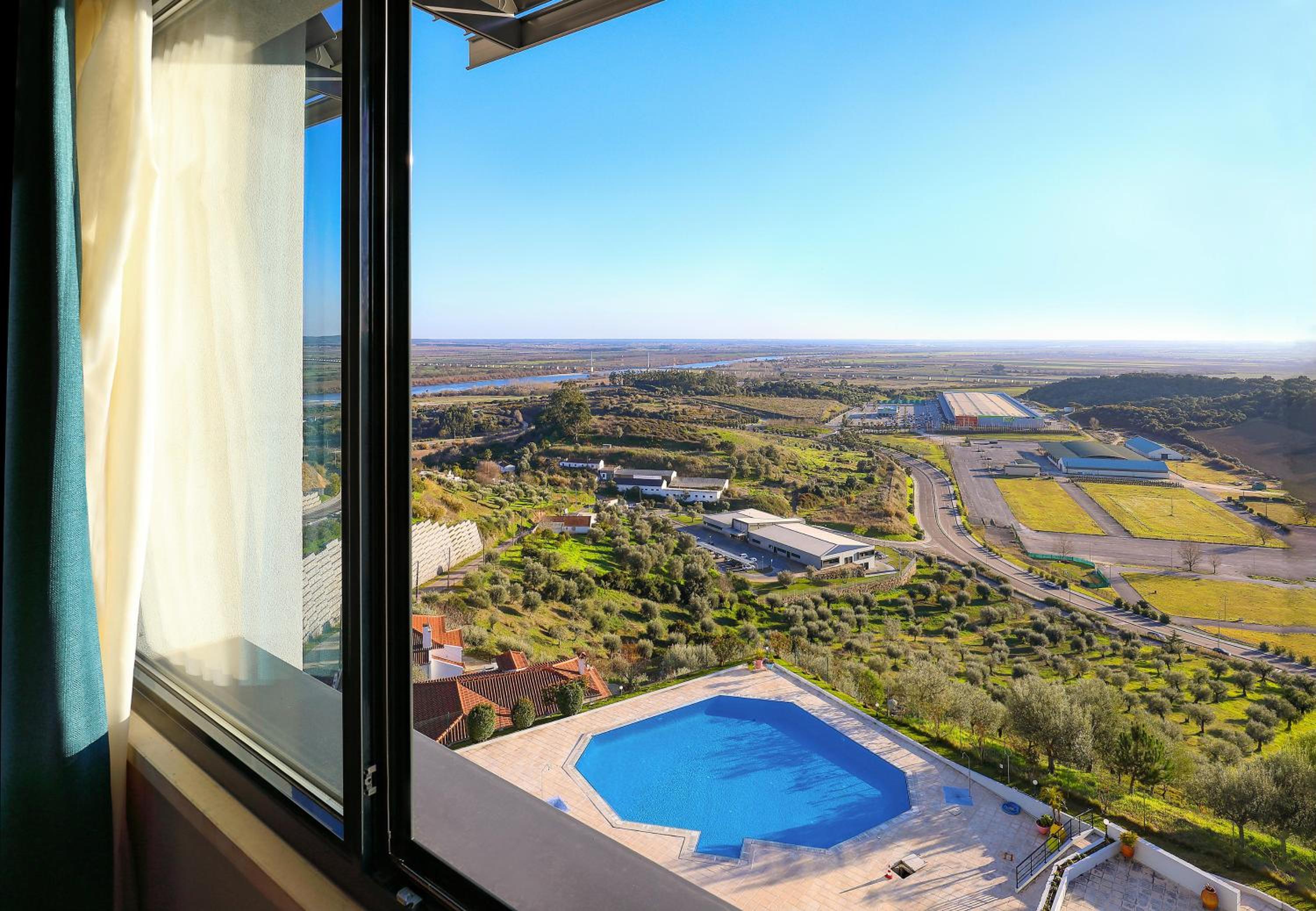 Superior Double Room with Panoramic View - Photo 7