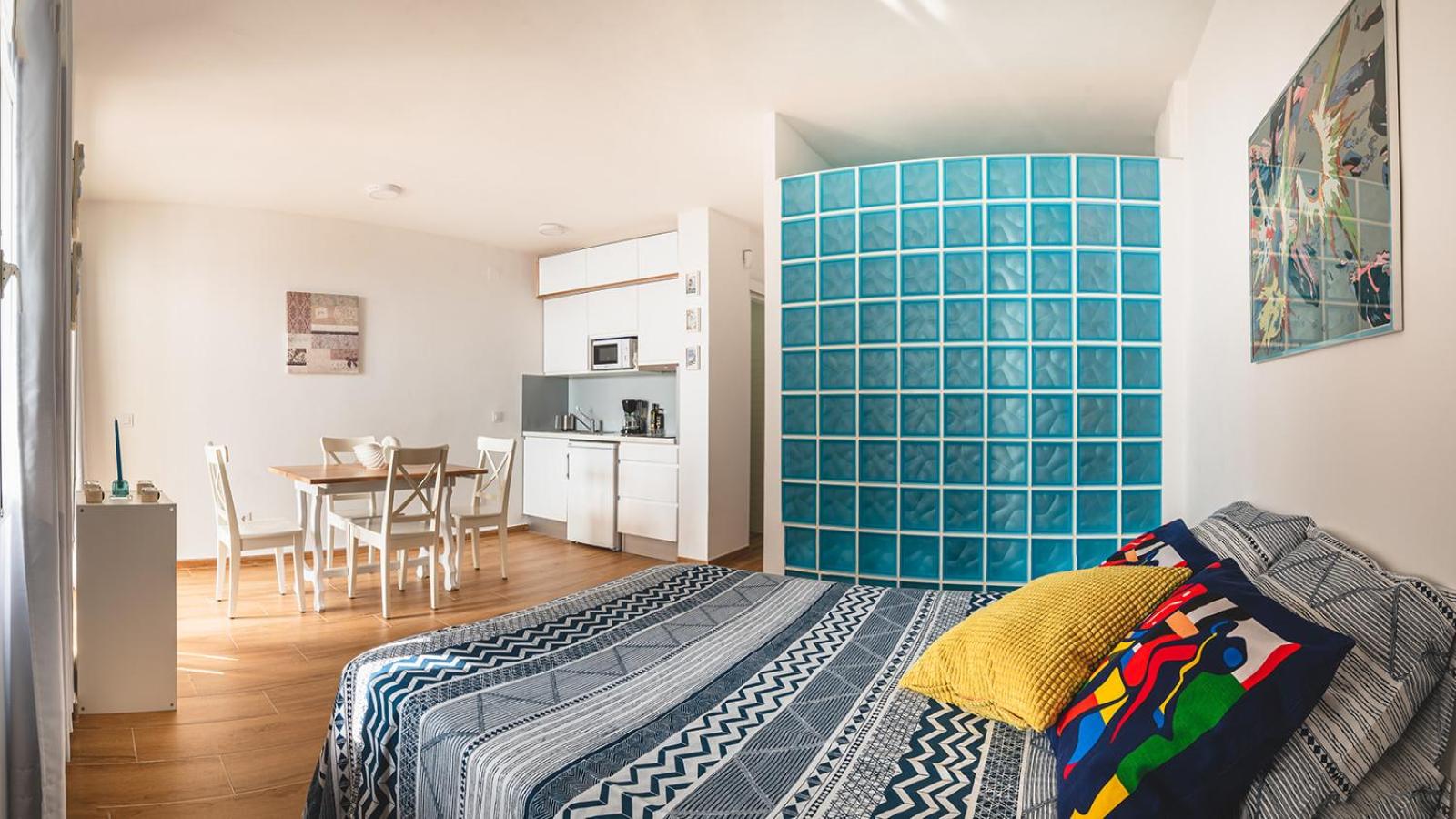 Apartment with Terrace - Photo 47