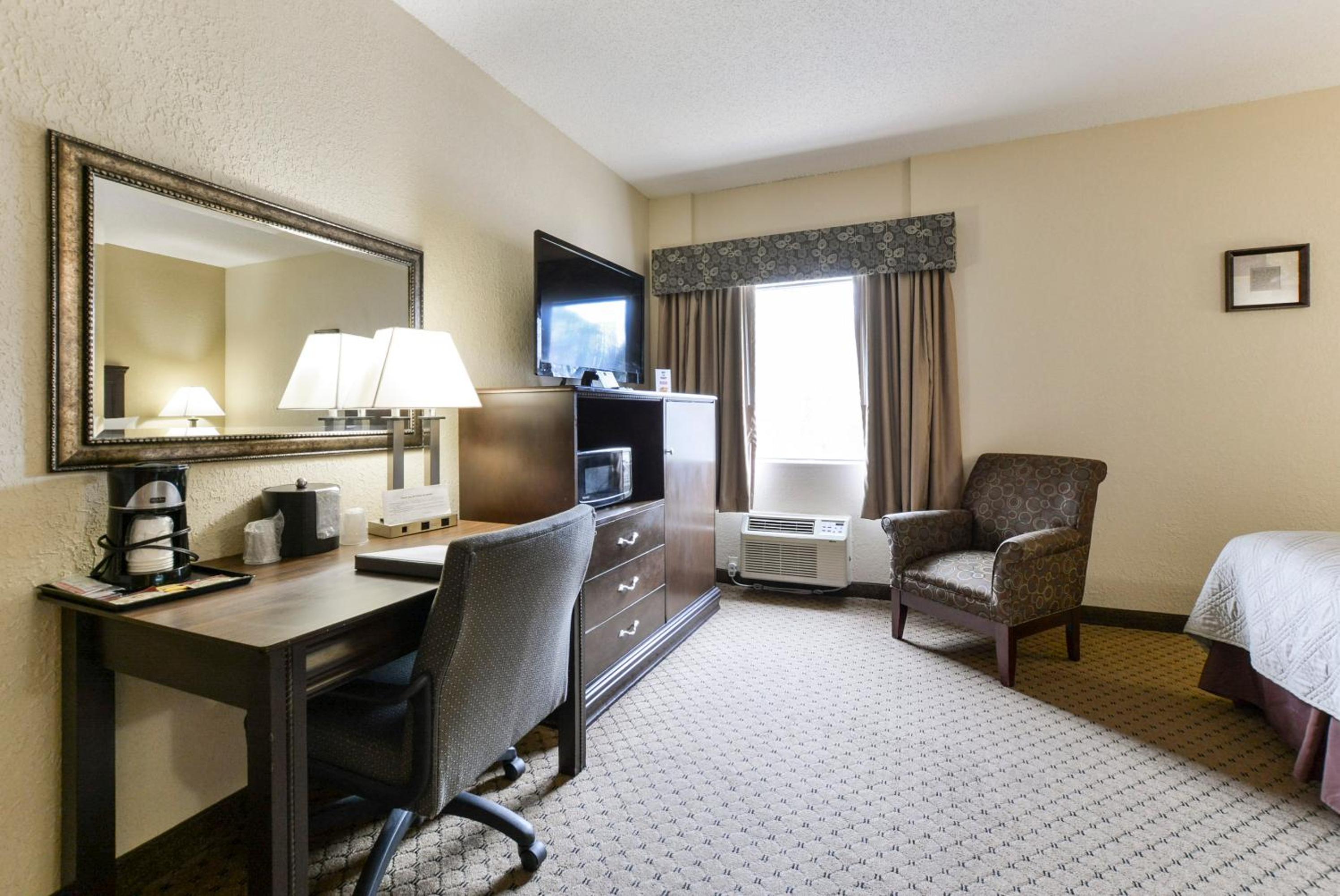 Standard Queen Room - Photo 3