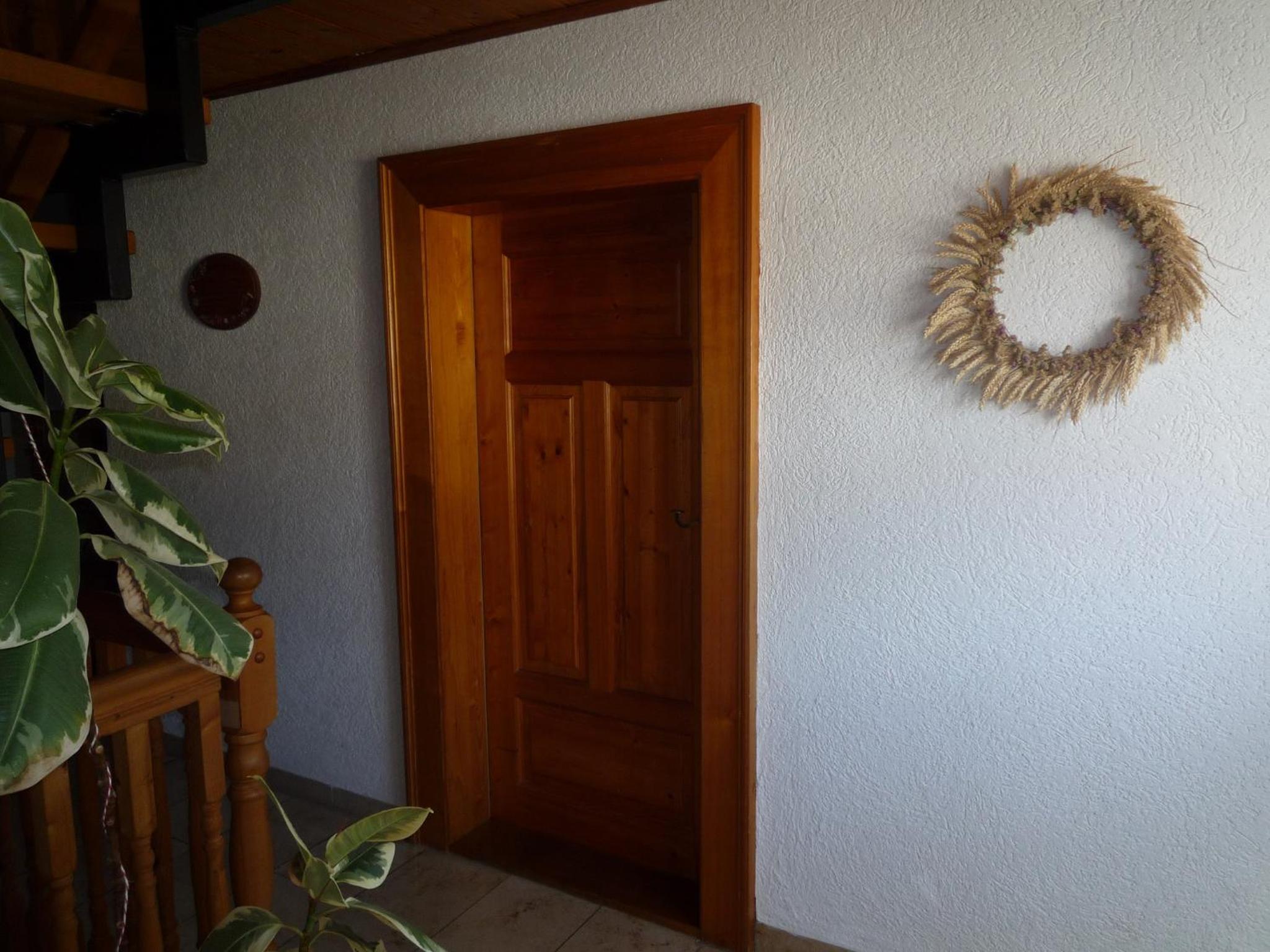 Three-Bedroom House photo 3