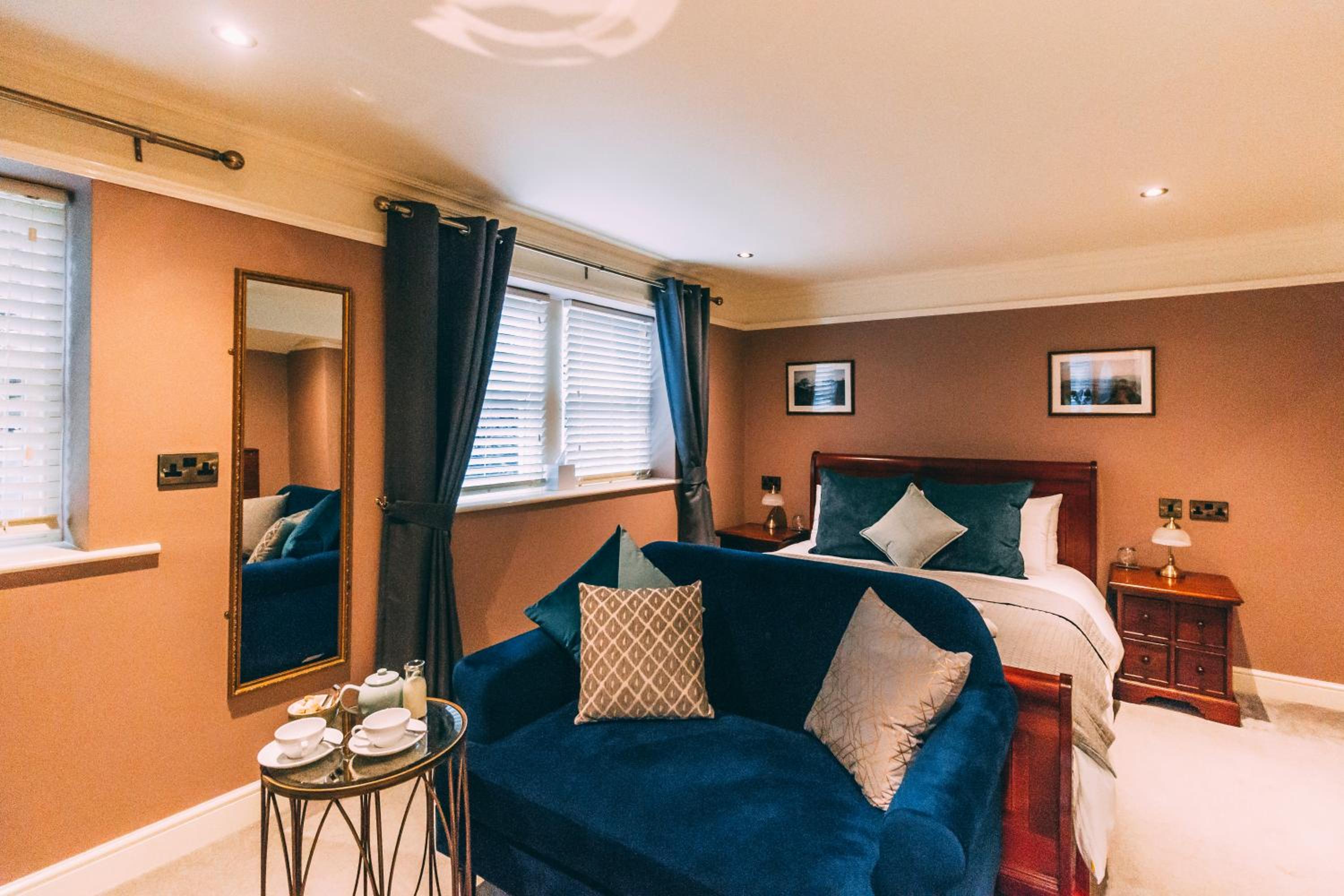 Shirley Suite - King Suite photo 1