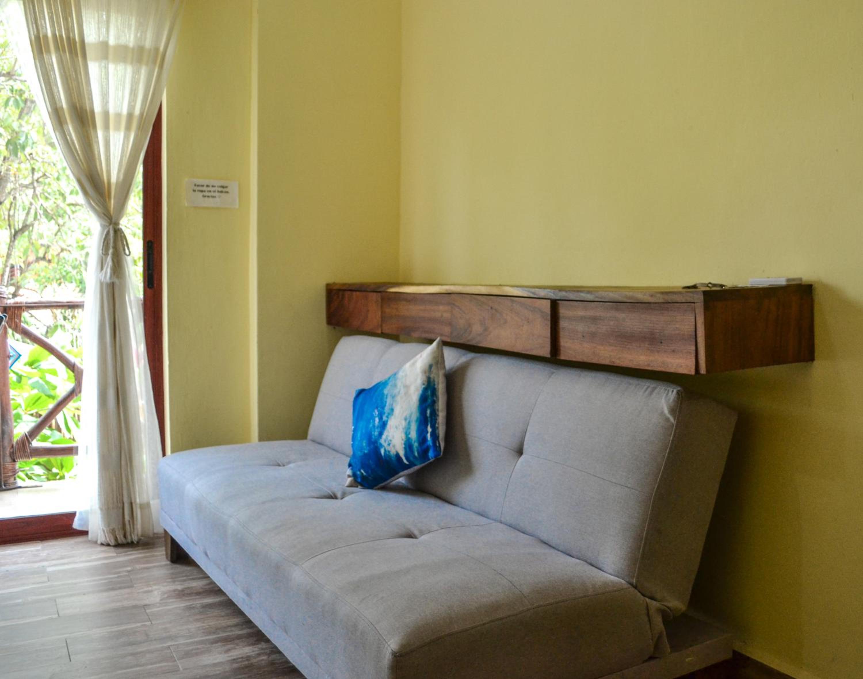 Studio Apartment with Balcony - Photo 29