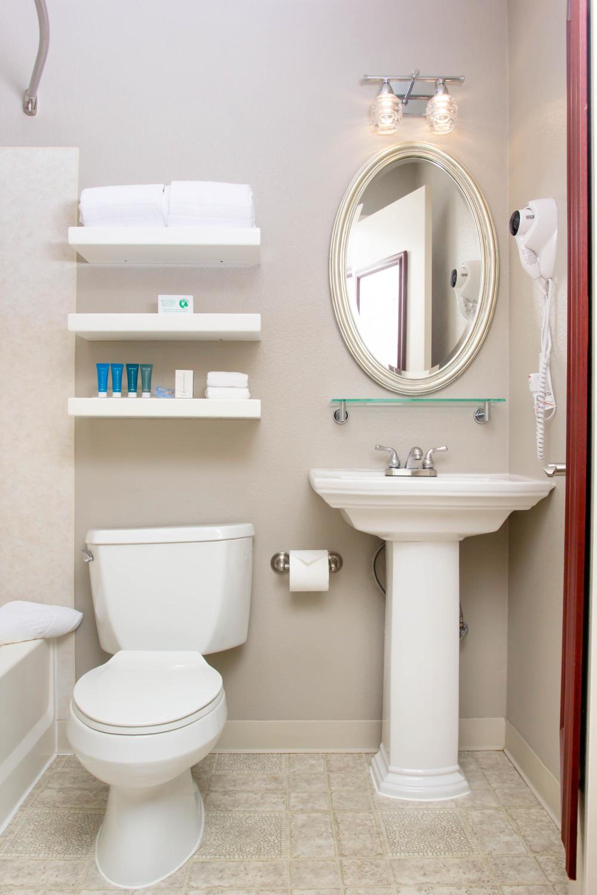 Petite Queen Room - Photo 6