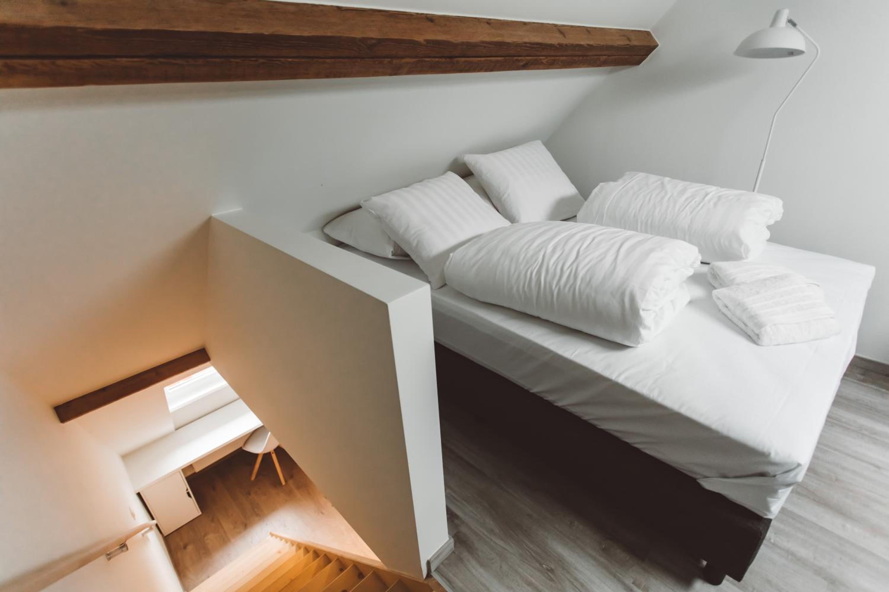 Studio - Split Level