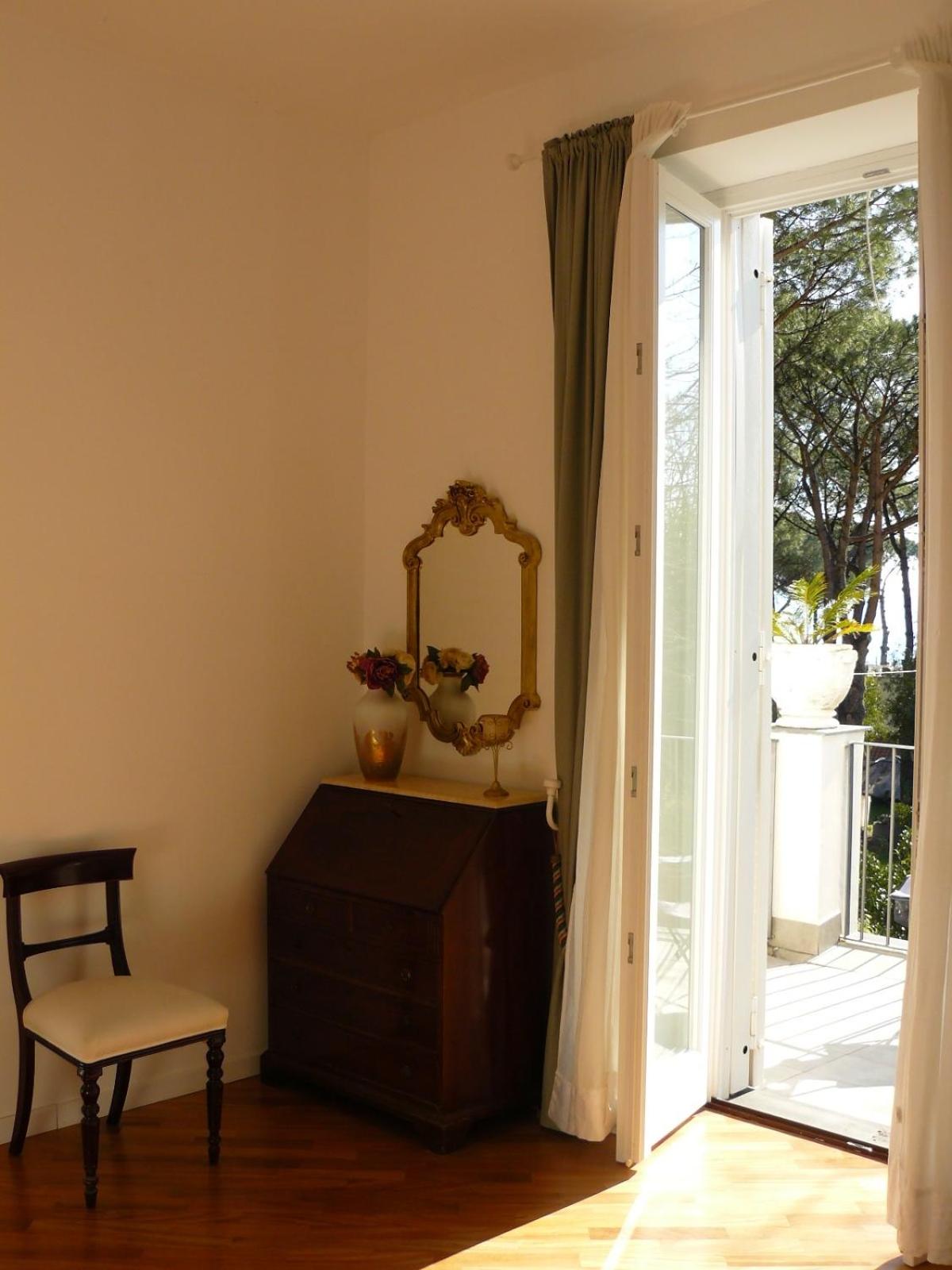 Double Room with Balcony - Photo 1